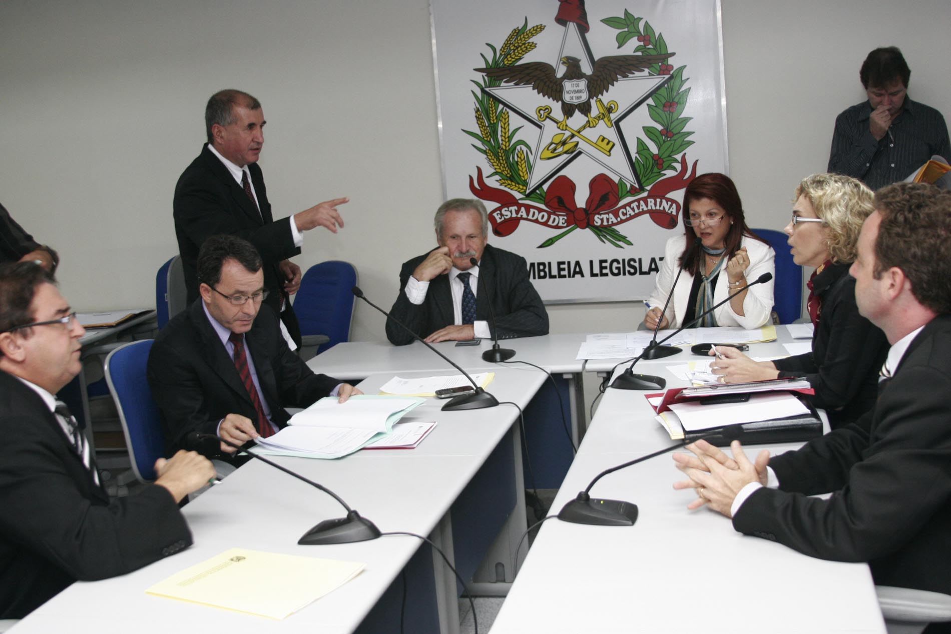 Comissão de Saúde vai intermediar reivindicações de servidores com Executivo