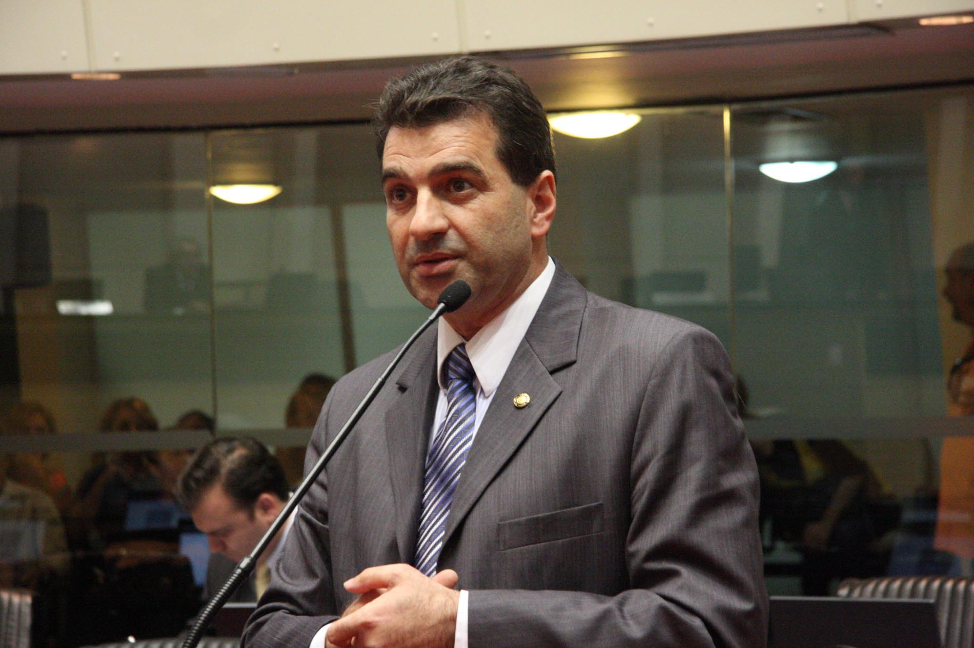 Deputado Valdir Cobalchini (PMDB)