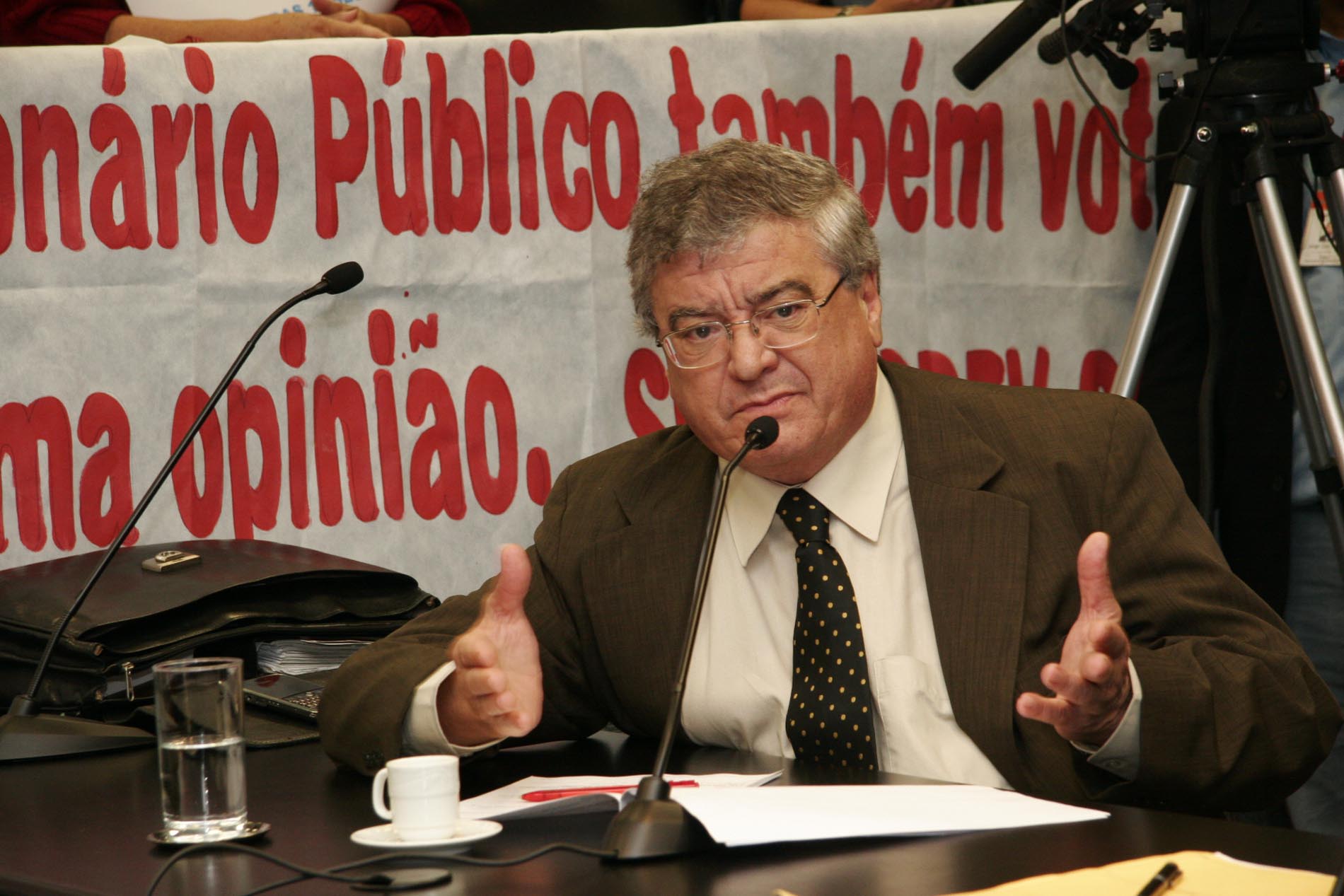 Comissão de Finanças e Tributação - Deputado Lício Mauro da Silveira (PP)