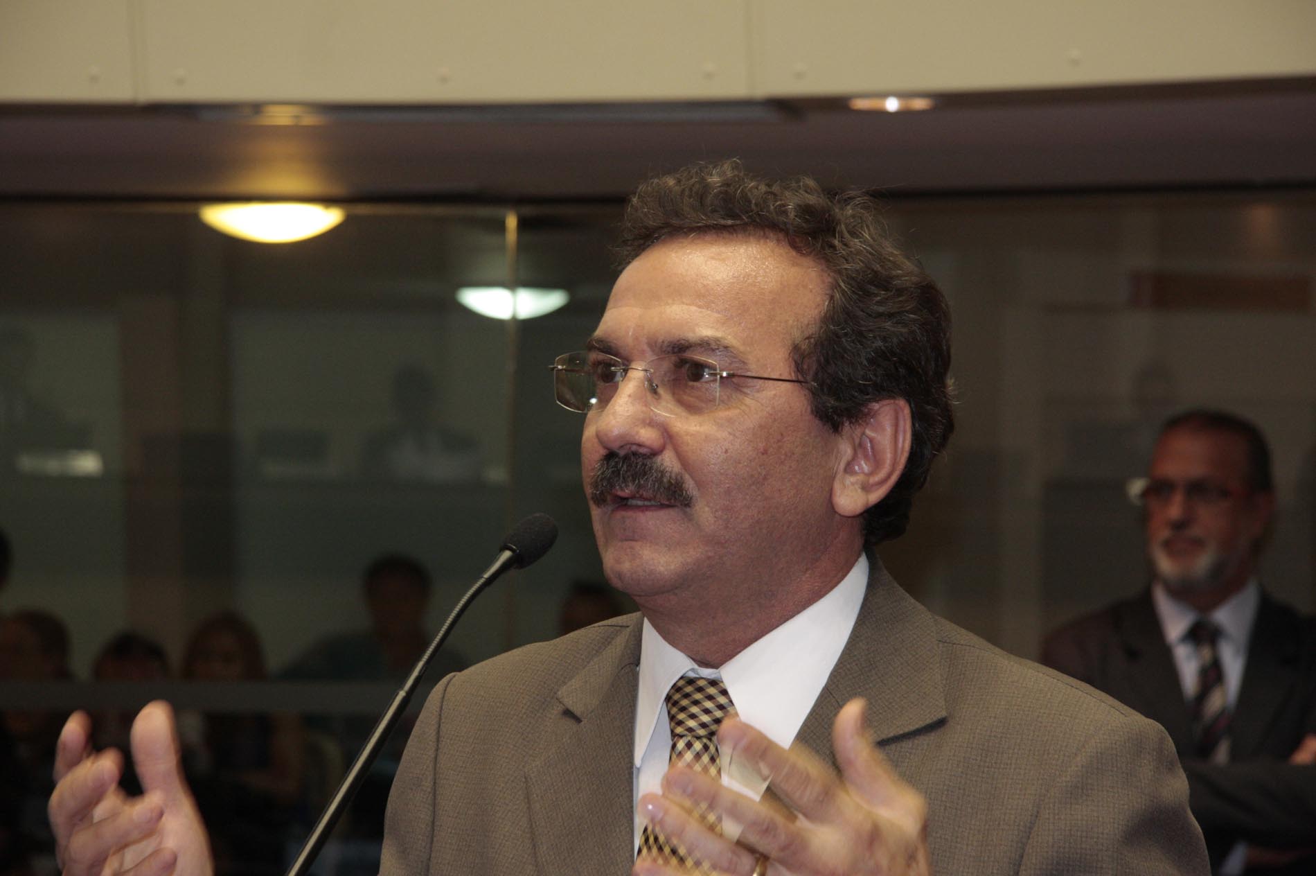 Concedido o título de Cidadão Catarinense a Roberto Luiz D’Avila