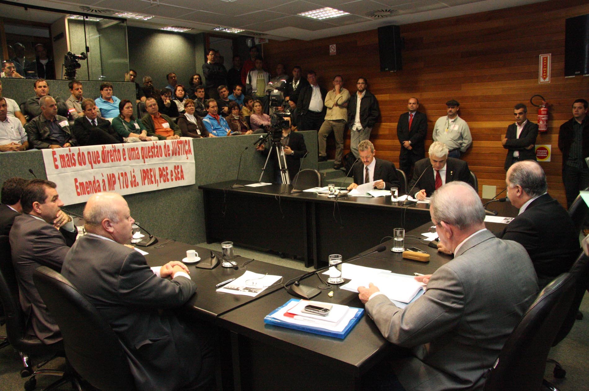Comissão de Constituição e Justiça