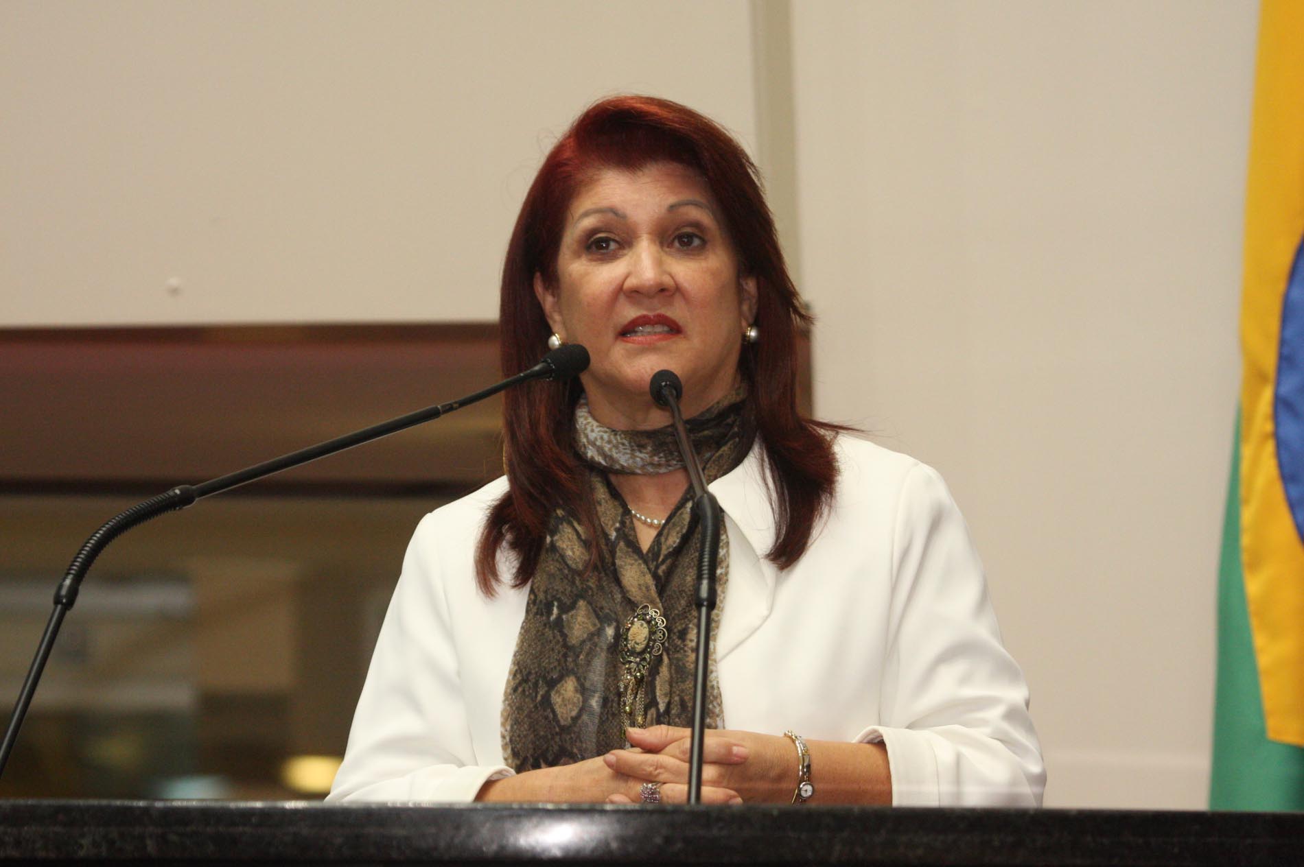 Deputada e Professora Odete de Jesus (PRB)