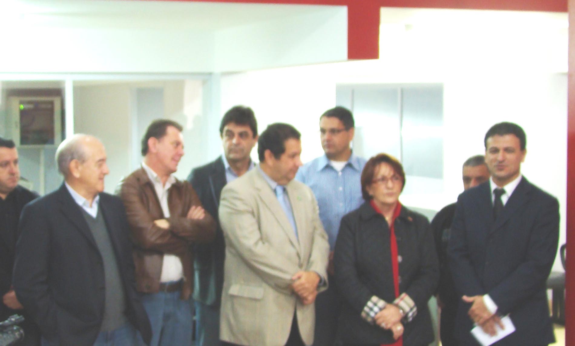 DEPUTADO DAGOMAR CARNEIRO PARTICIPA DA INAUGURAÇÃO DO SINE COM MINISTRO CARLOS LUPI