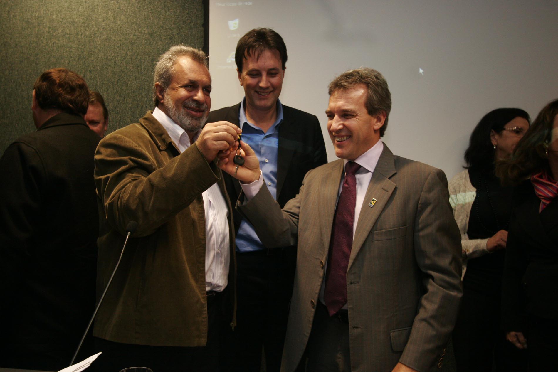 Cerimônia de entrega de 19 máquinas agrícolas