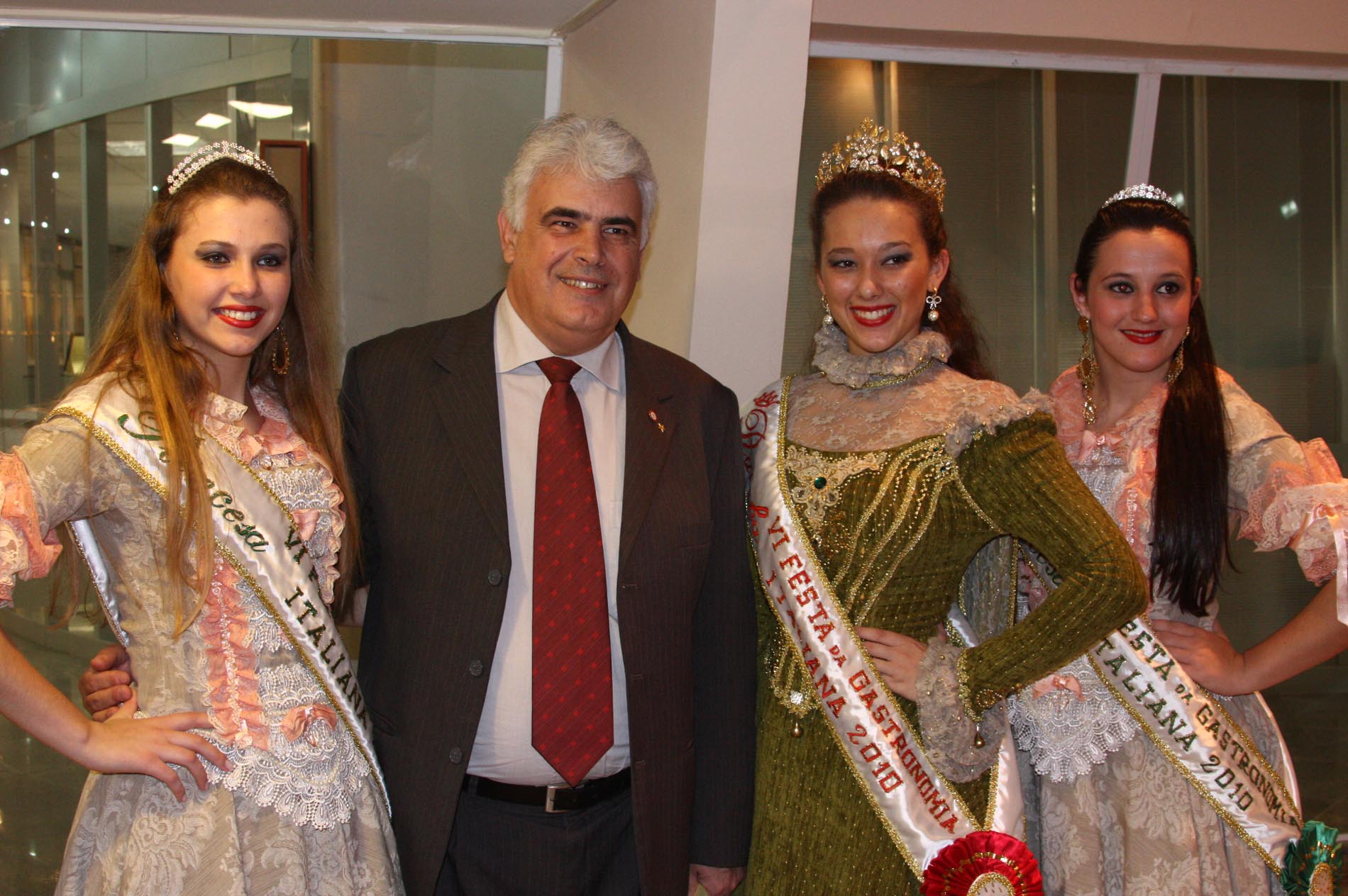 Soberanas da Festa da Gastronomia Típica Italiana