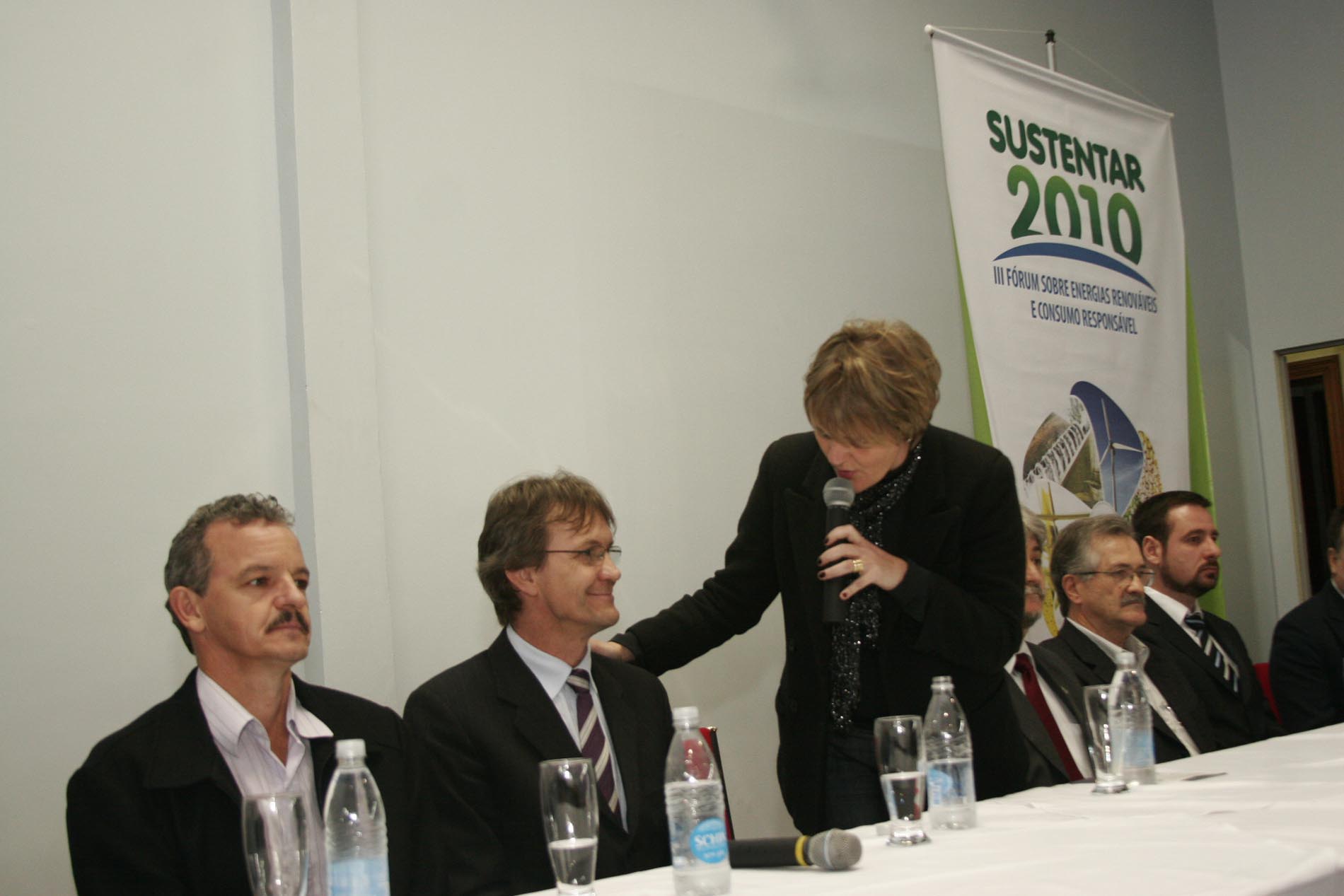 Sustentar 2010 - III Fórum sobre energias renováveis e consumo responsável - Local: Lang Palace Hotel - Centro - Chapecó/SC