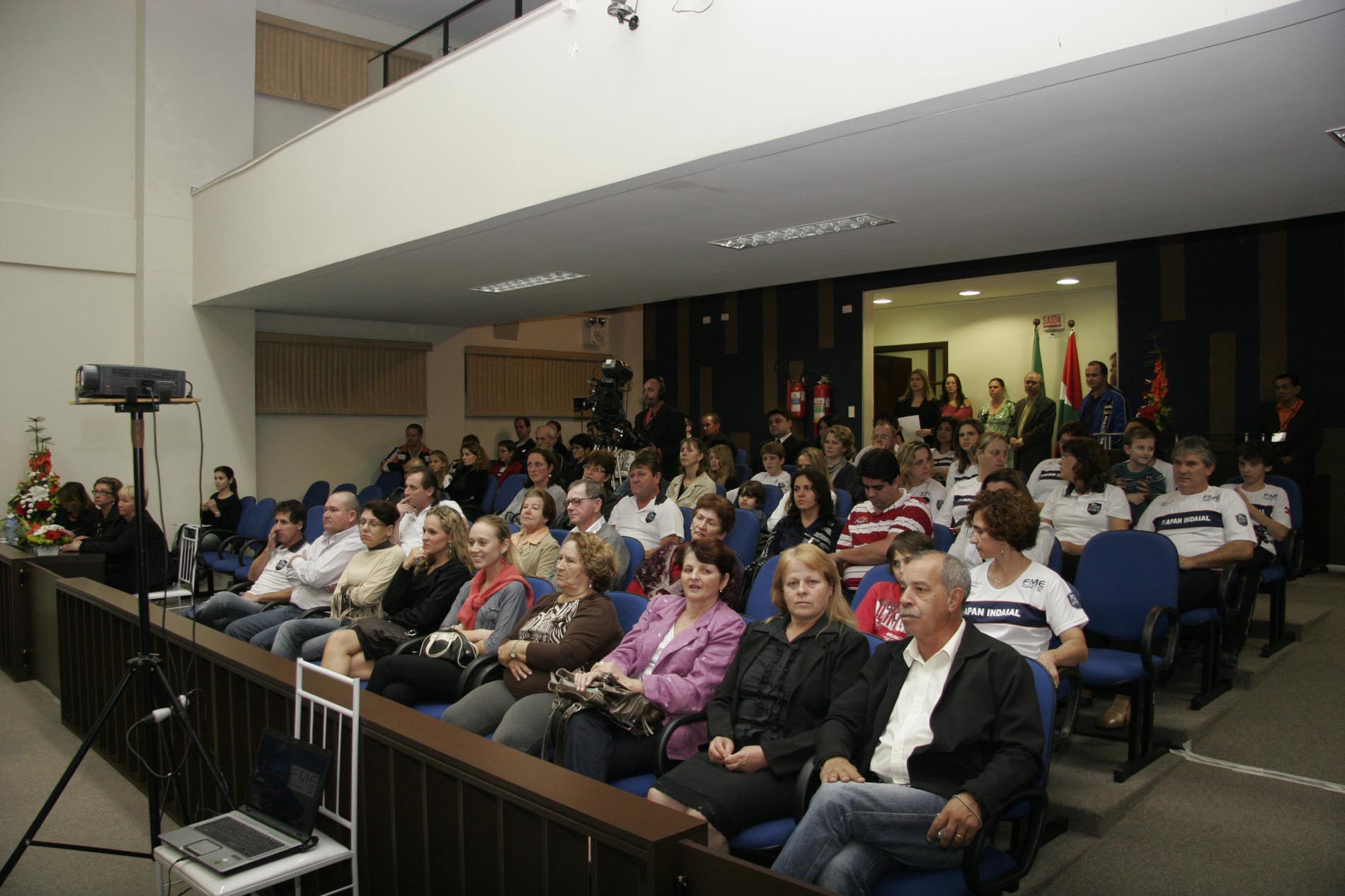 Sessão Solene em homenagem aos Atletas da Natação da Fundação Municipal de Esportes de Indaial