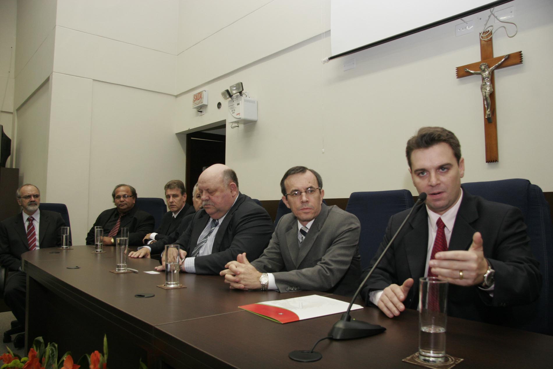Sessão Solene em homenagem aos Atletas da Natação da Fundação Municipal de Esportes de Indaial