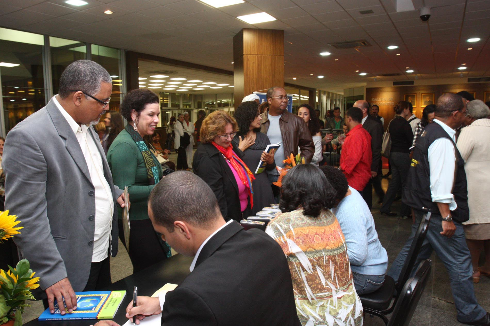 Lançamento da Publicação Didática Africanidades Catarinense