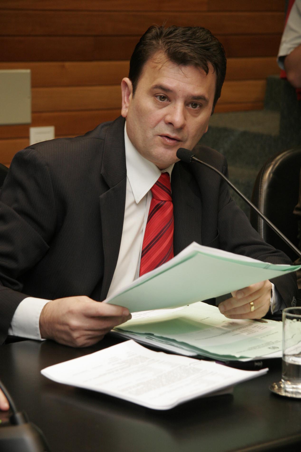 Deputado Elizeu Mattos (PMDB)