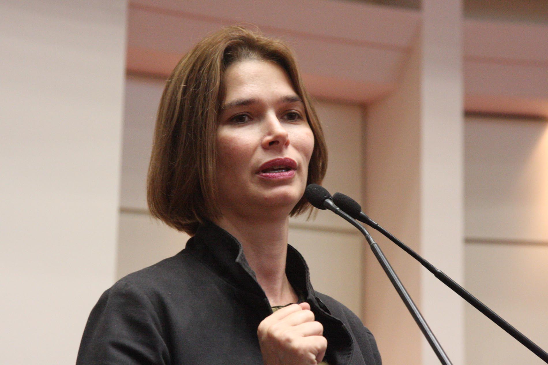Deputada Angela Albino (PCdoB) – Manhã