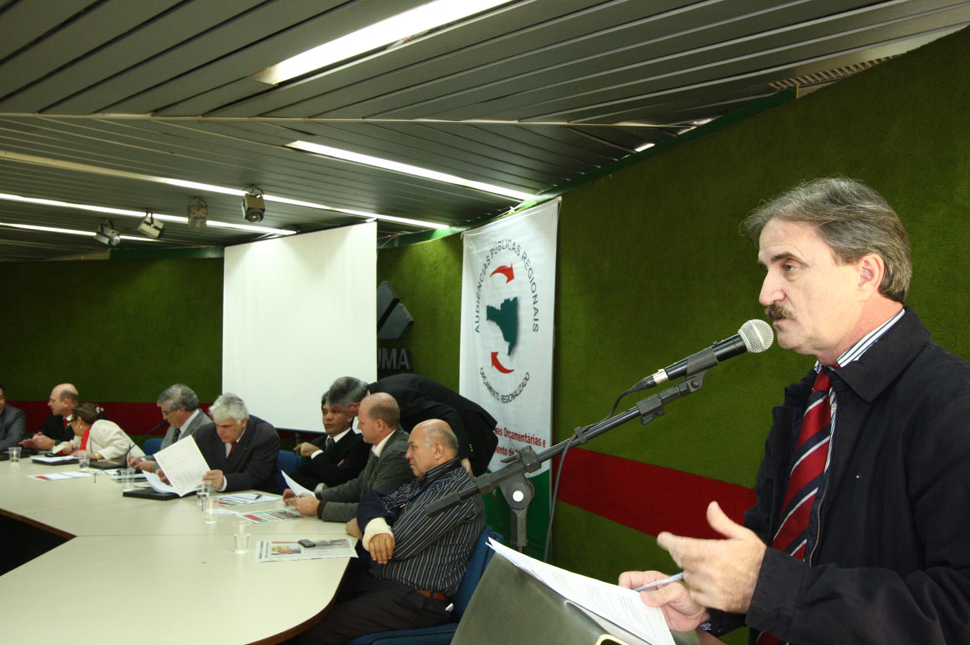 Audiência Pública Regional sobre a Lei de Diretrizes Orçamentária (LDO) 2010 e Lei Orçamentária Anual (LOA) 2011 - Criciúma/SC