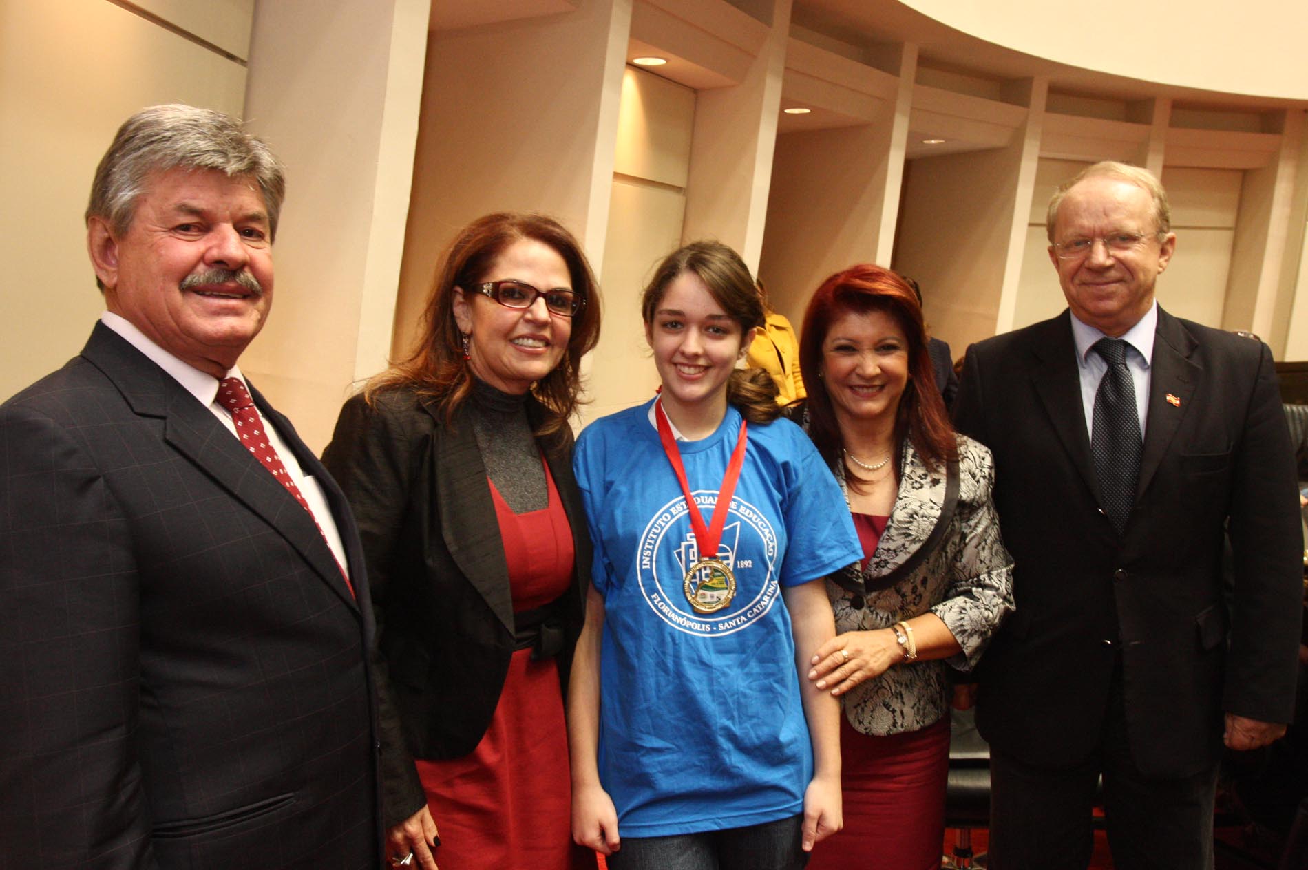 Homenagem ao Instituto Estadual de Educação