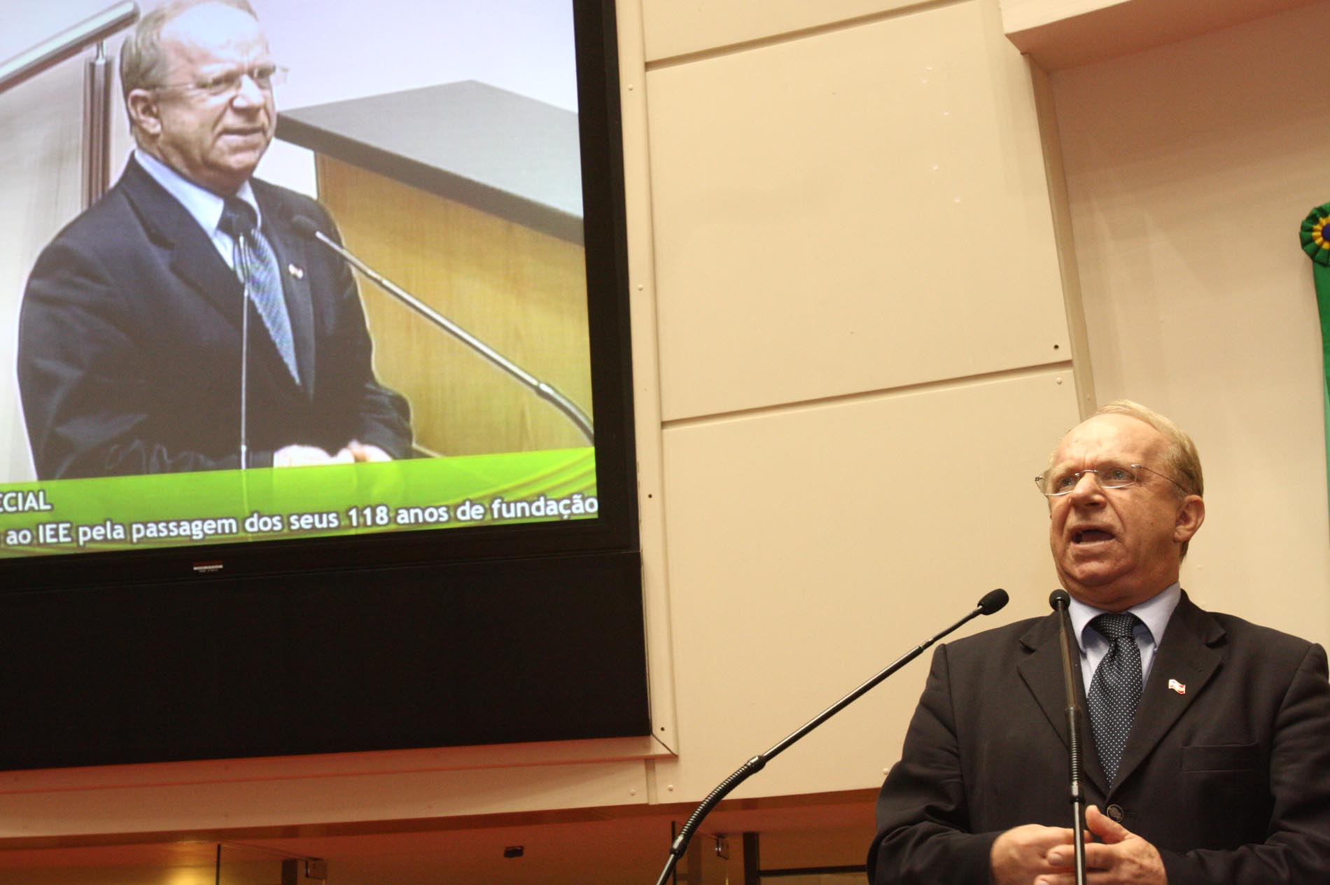 Sessão Especial em homenagem ao Instituto Estadual de Educação IEE/SC pela passagem dos seus 118 anos de fundação