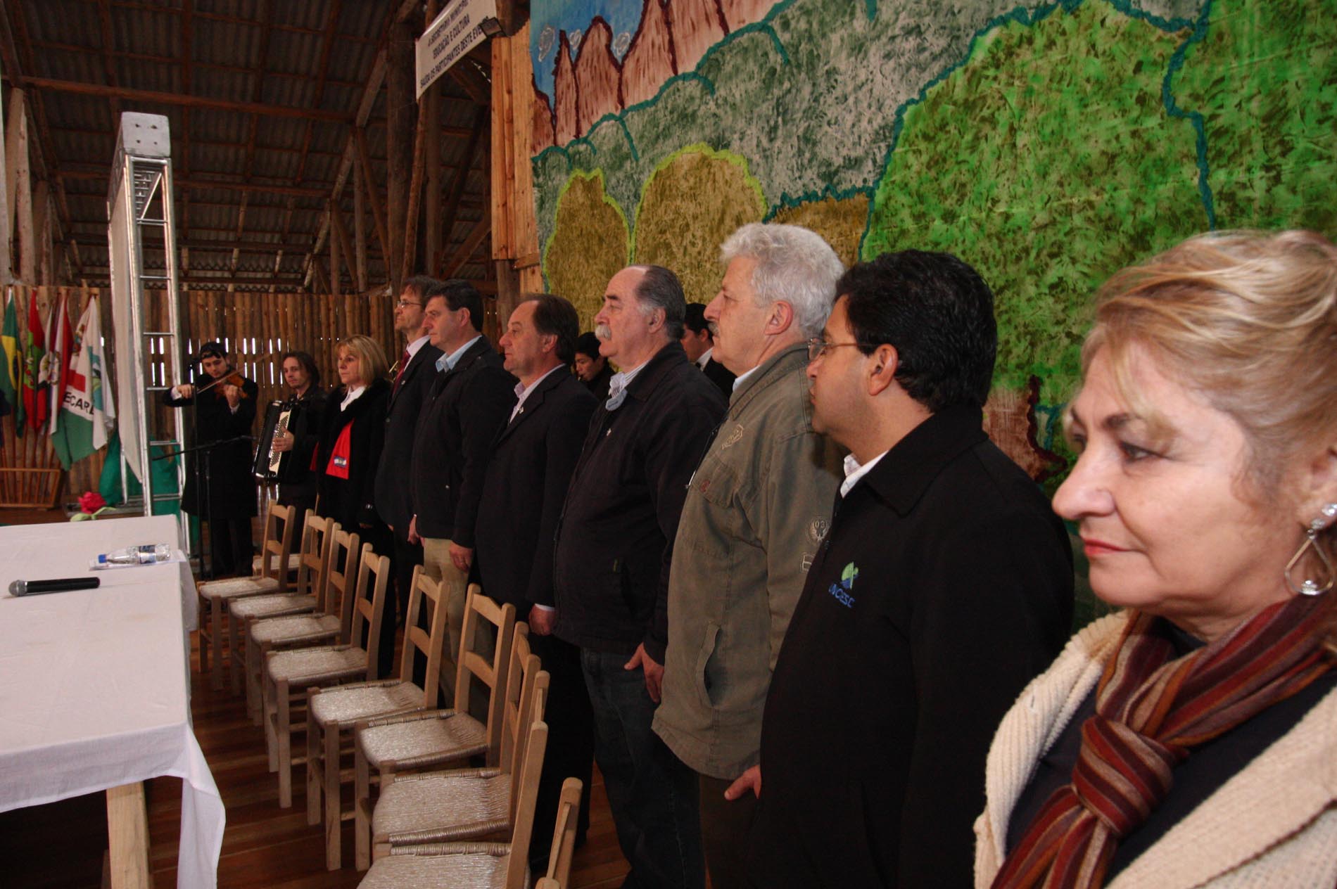 Seminários Regionais - Os desafios da educação Brasileira - Local: Campos Novos/SC