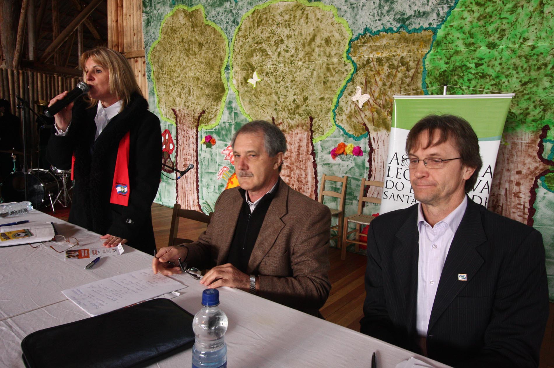 Seminários Regionais - Os desafios da educação Brasileira - Local: Campos Novos/SC