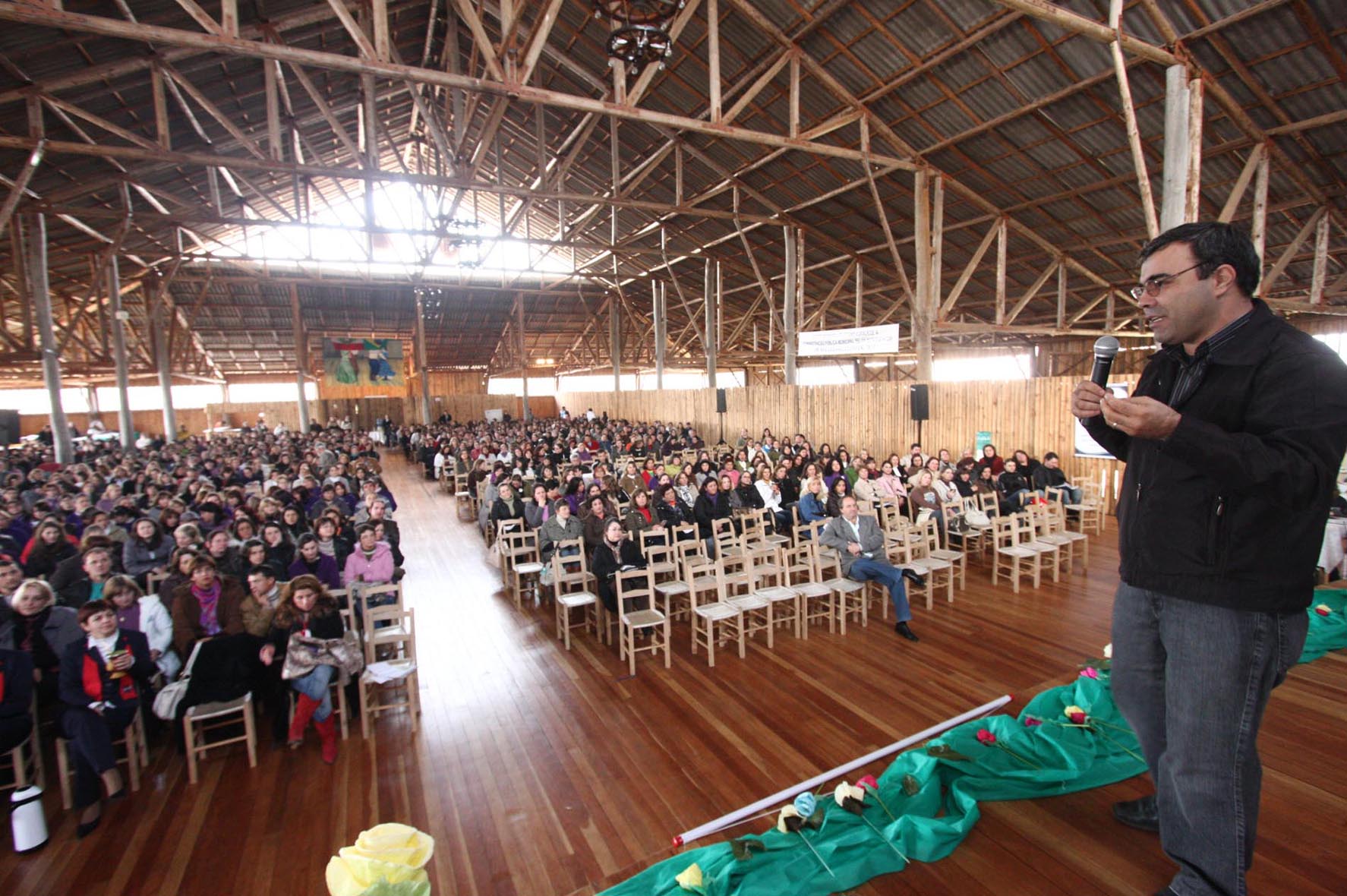 Seminários Regionais - Os desafios da educação Brasileira - Local: Campos Novos/SC
