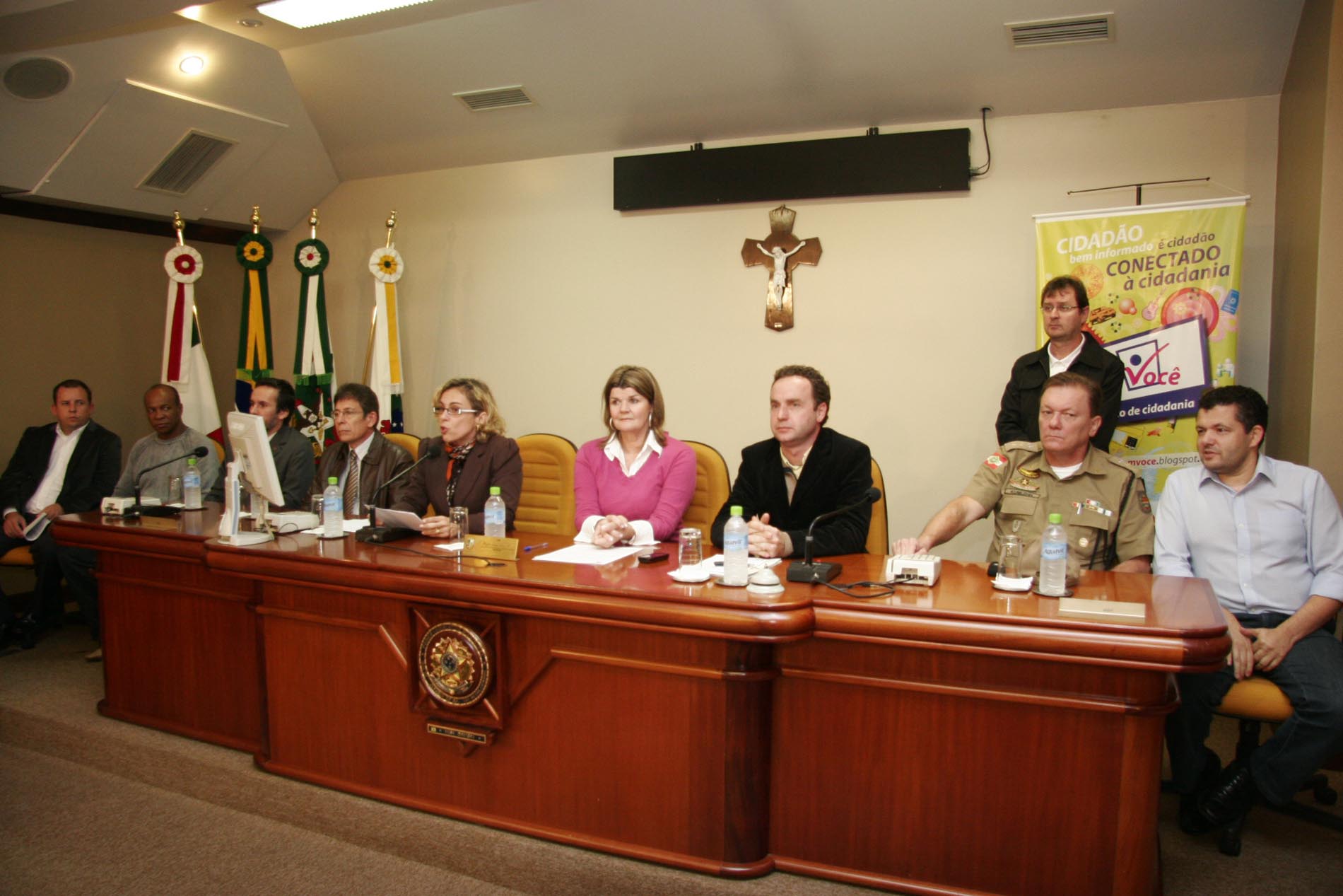 Audiência Pública a fim de discutir sobre O uso da Droga CRACK - Local: Plenário da Câmara Municipal - Avenida Getúlio Vargas