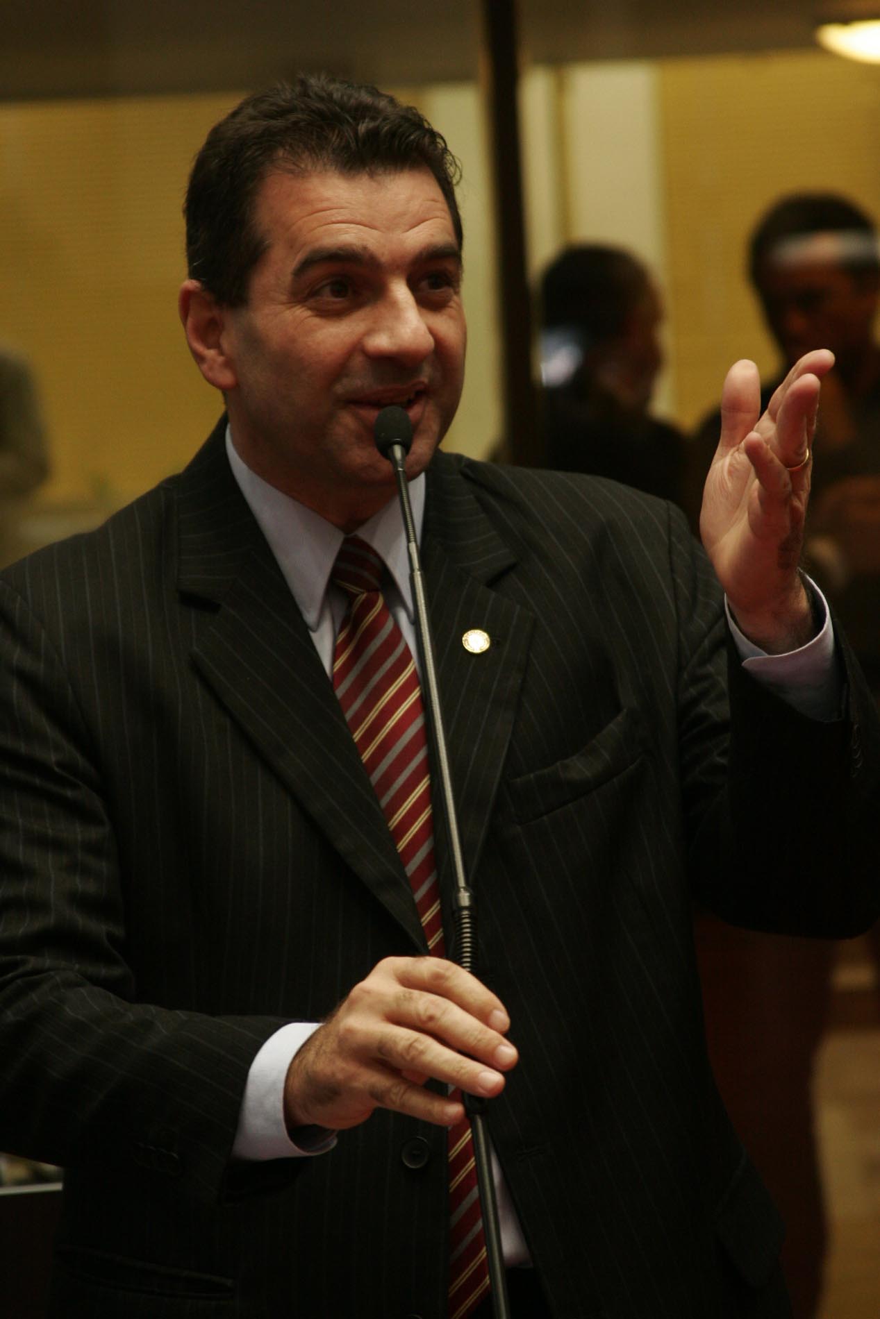 Deputado Valdir Cobalchini (PMDB)