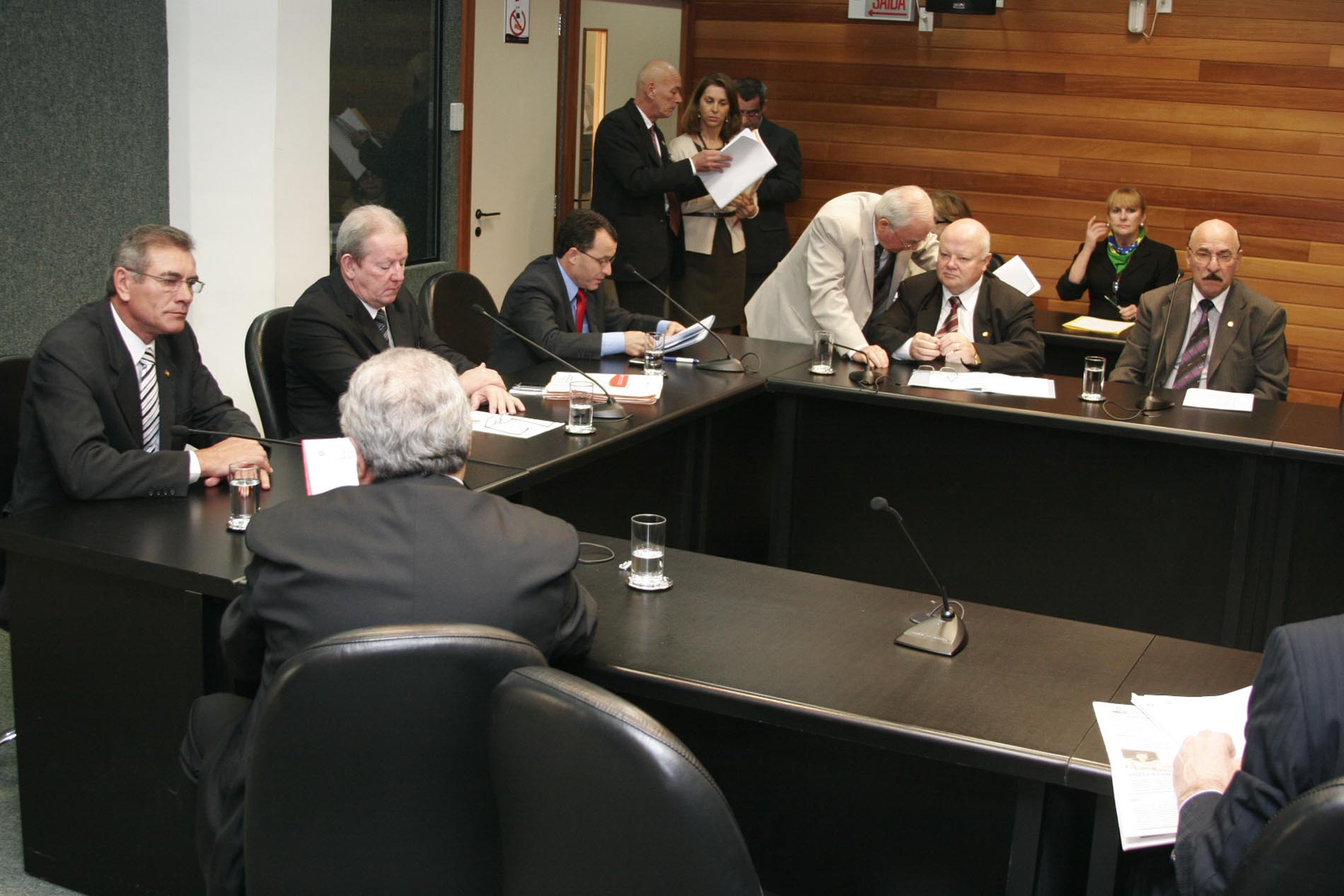 Comissão de Finanças e de Segurança Pública aprovam projeto que trata de promoções na PM e no Corpo