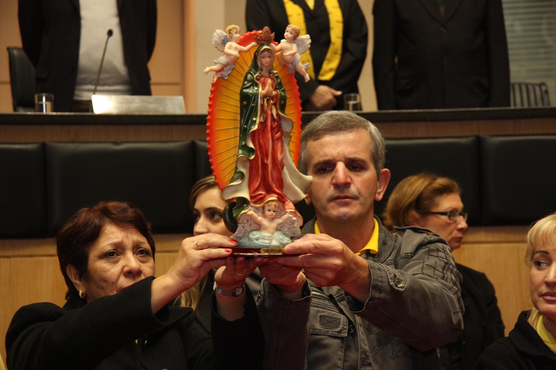 Sessão Especial em homenagem ao Movimento de Irmãos da Igreja Católica pela passagem dos seus 40 anos de fundação