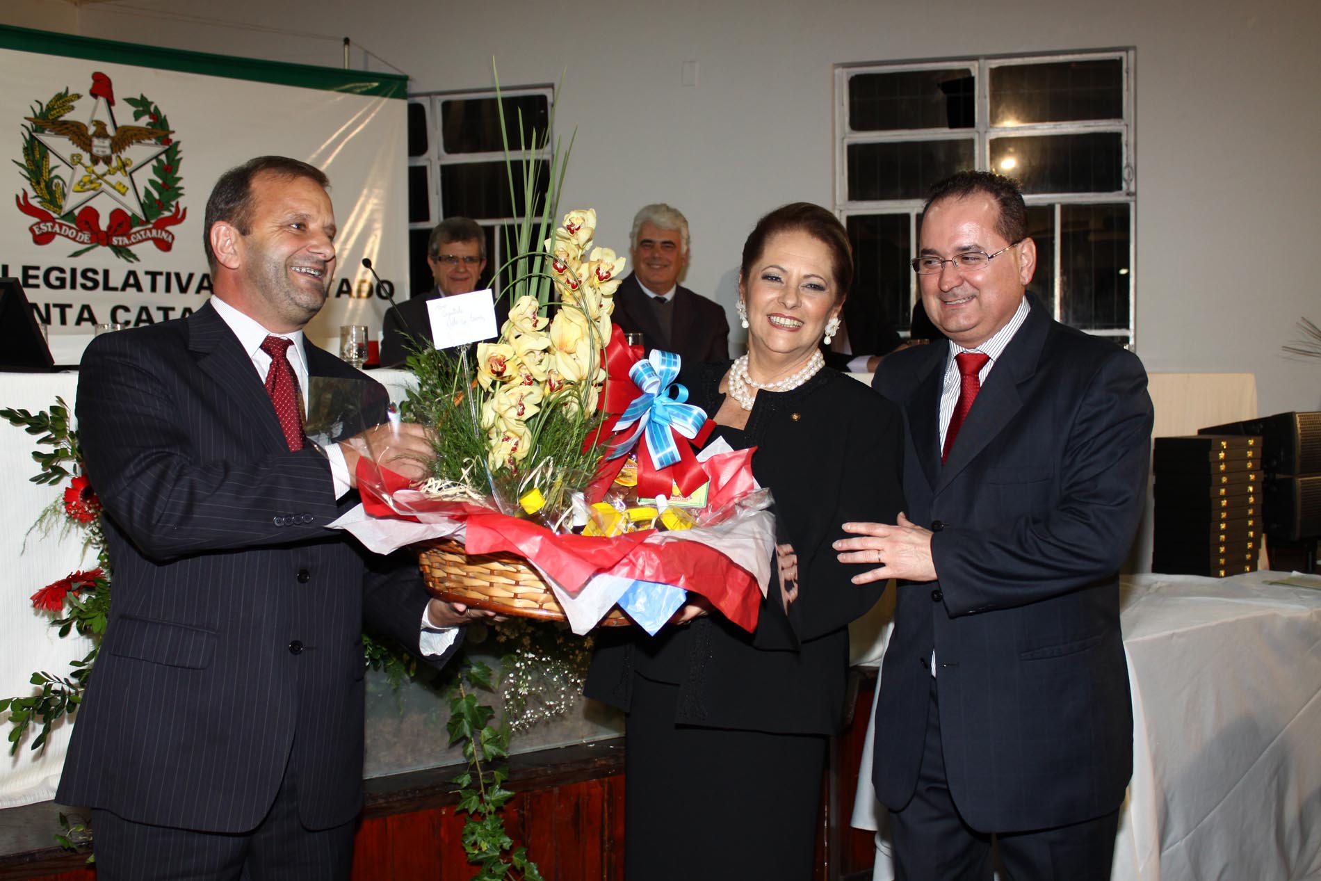 Sessão Solene em homenagem às Empresas