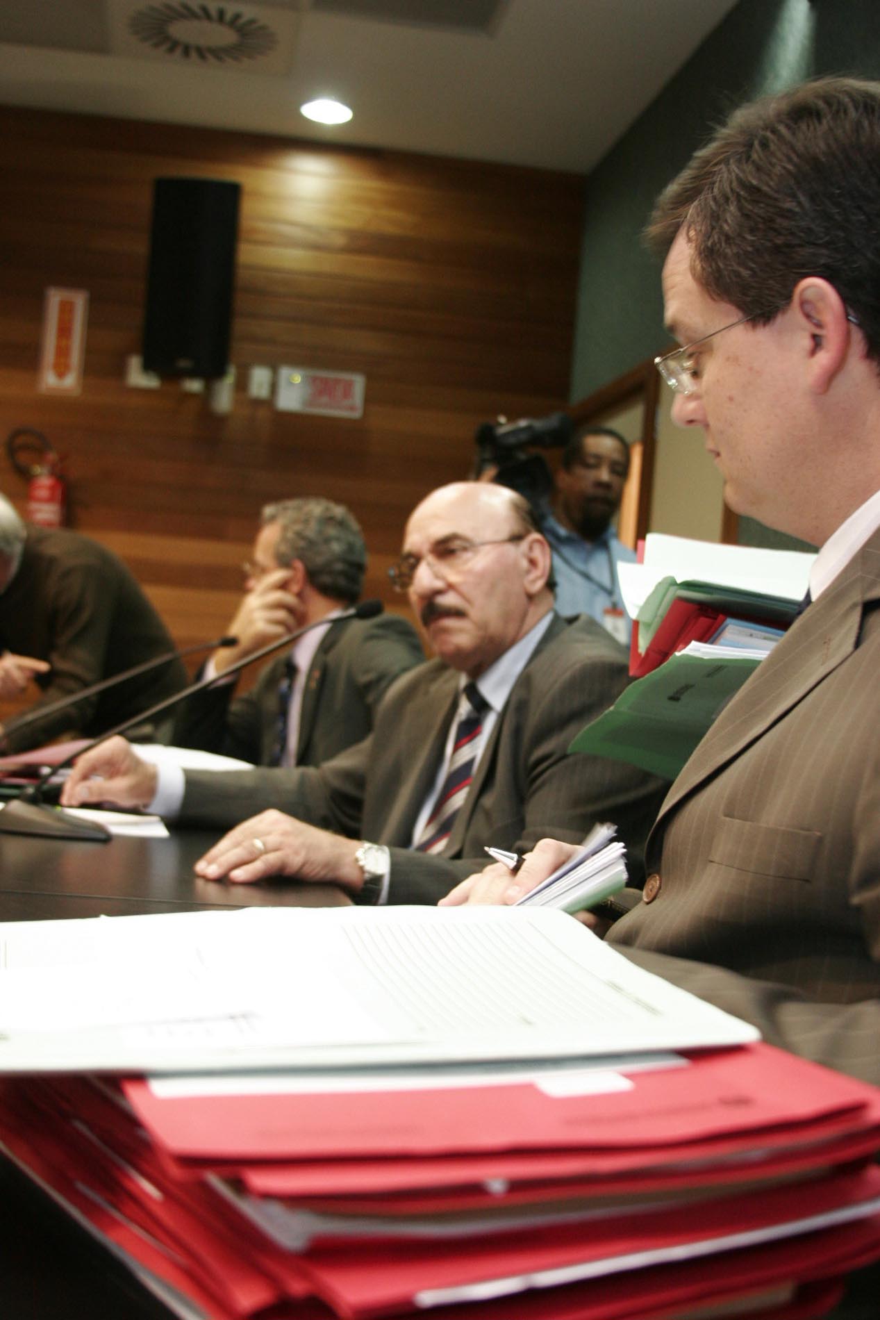 Comissão de Trabalho aprova projetos
