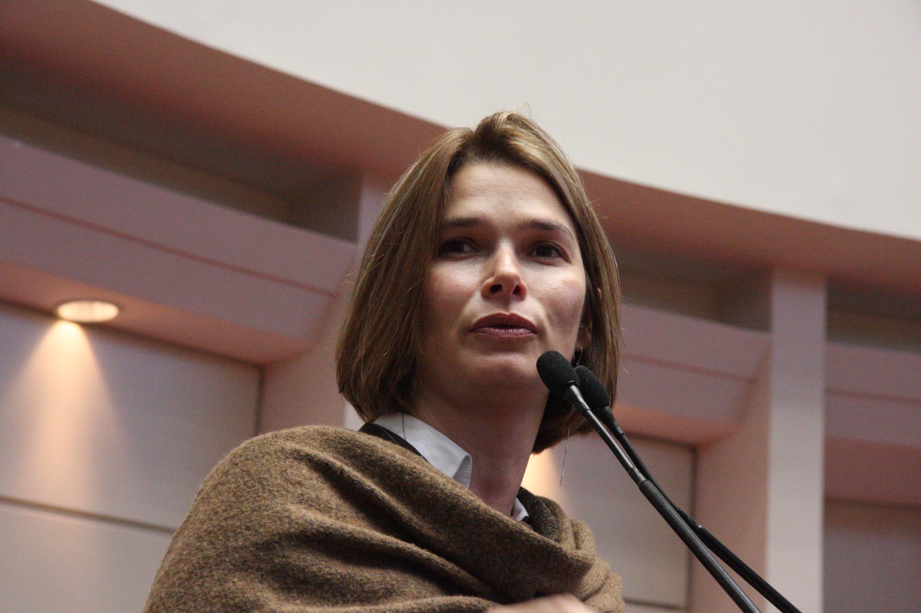 Deputada Angela Albino (PCdoB) – Manhã