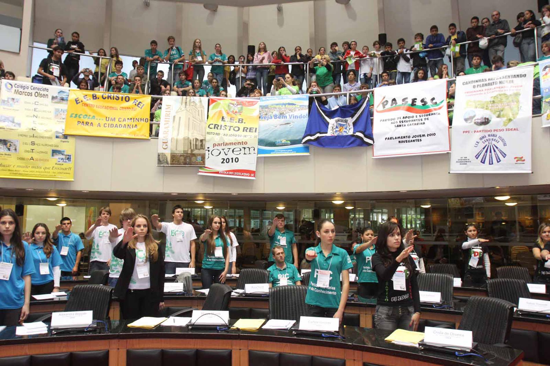 Escola do Legislativo - 10º Parlamento Jovem