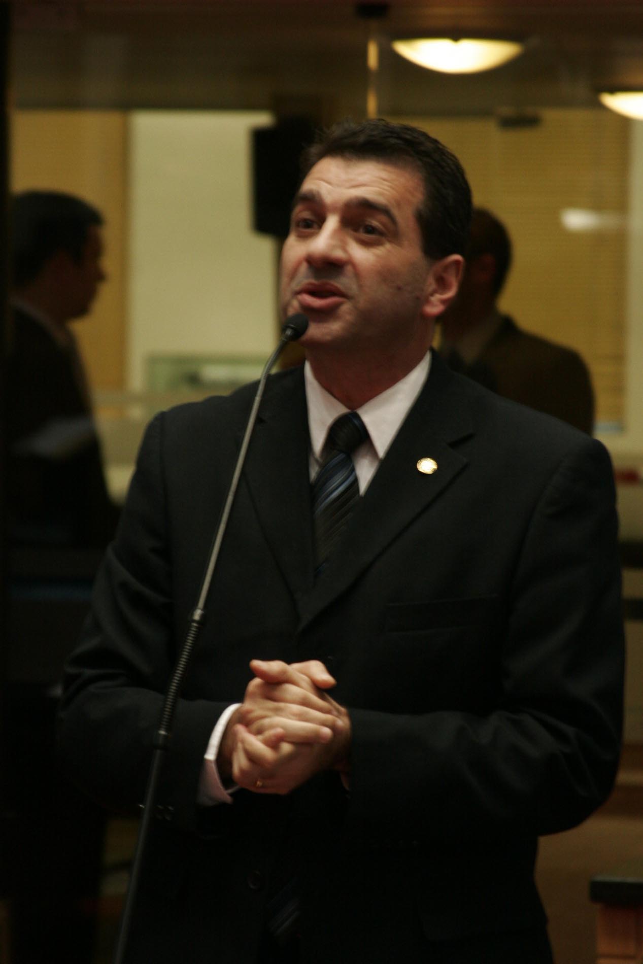 Deputado Valdir Cobalchini (PMDB)