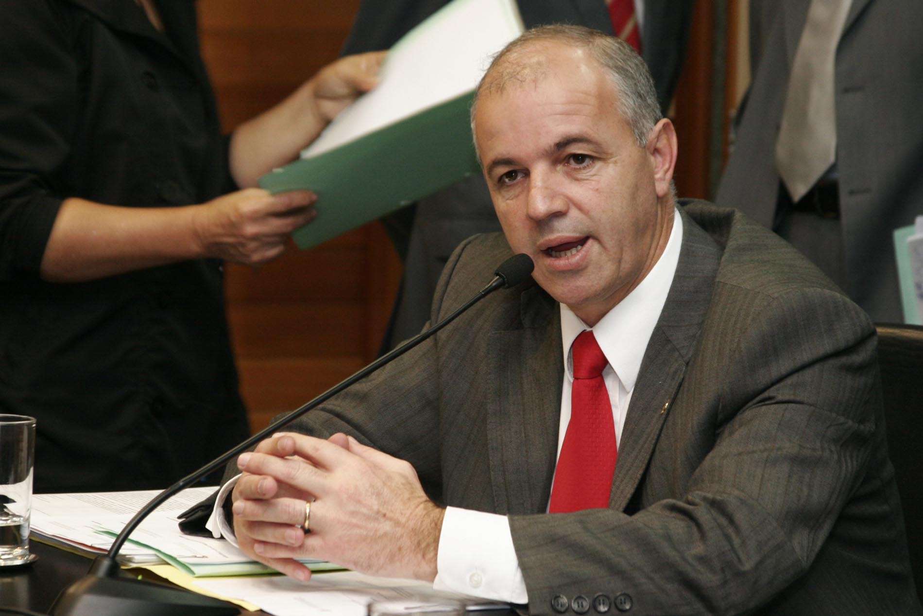Comissão de Constituição e Justiça