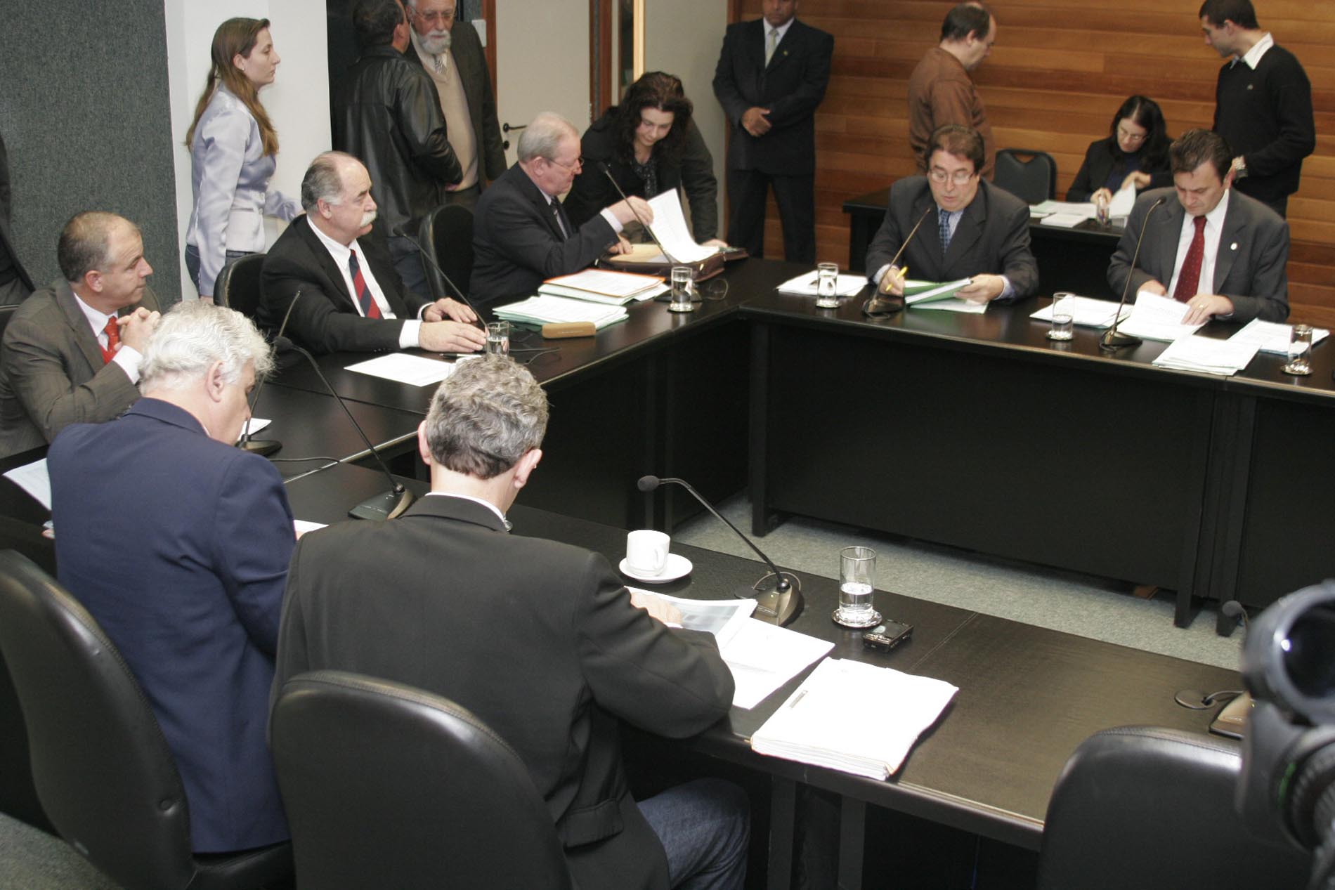 Comissão de Constituição e Justiça
