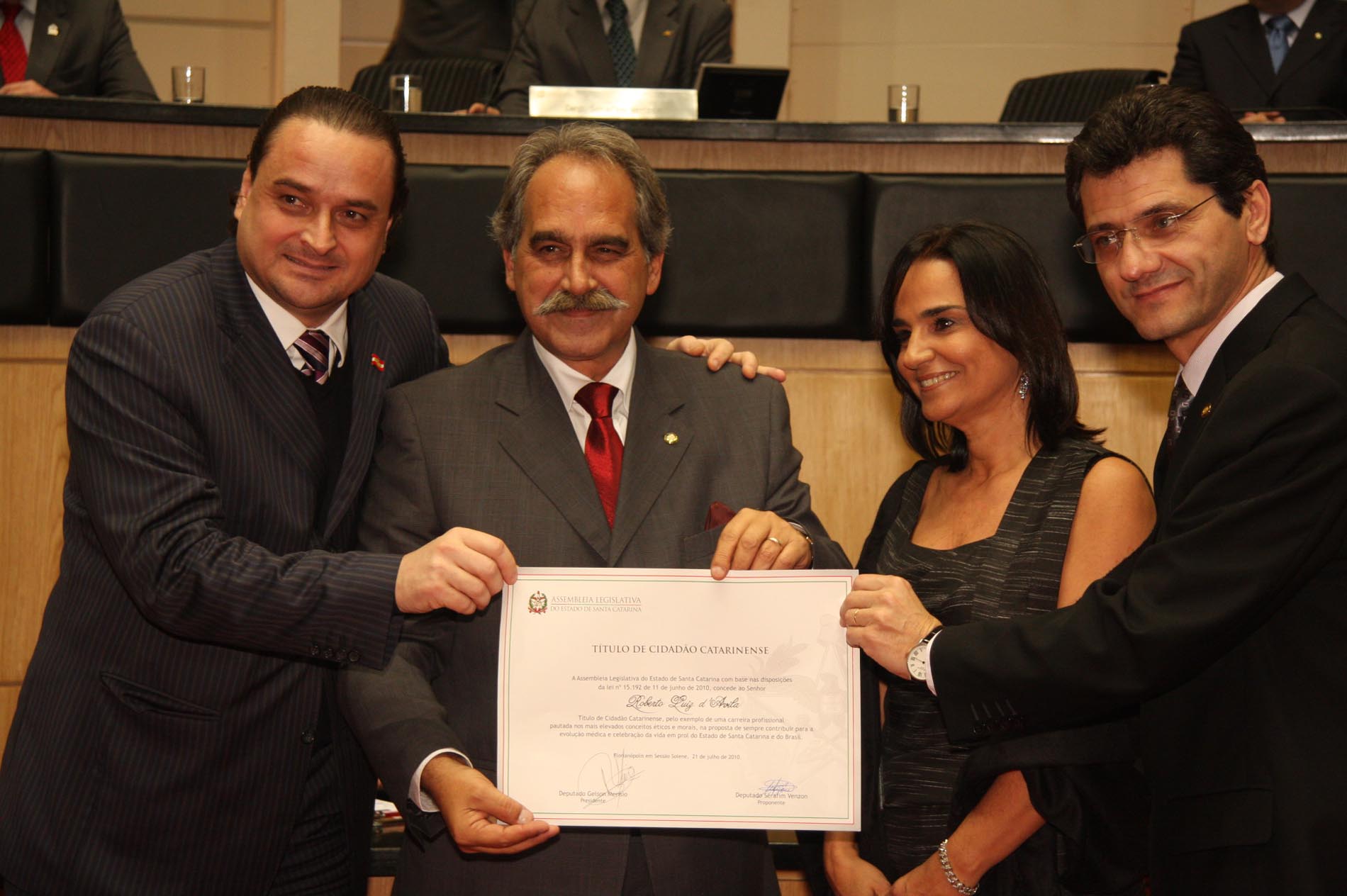 Sessão Solene de Concessão de Título de Cidadão Catarinense ao Senhor Roberto Luiz D' Ávila