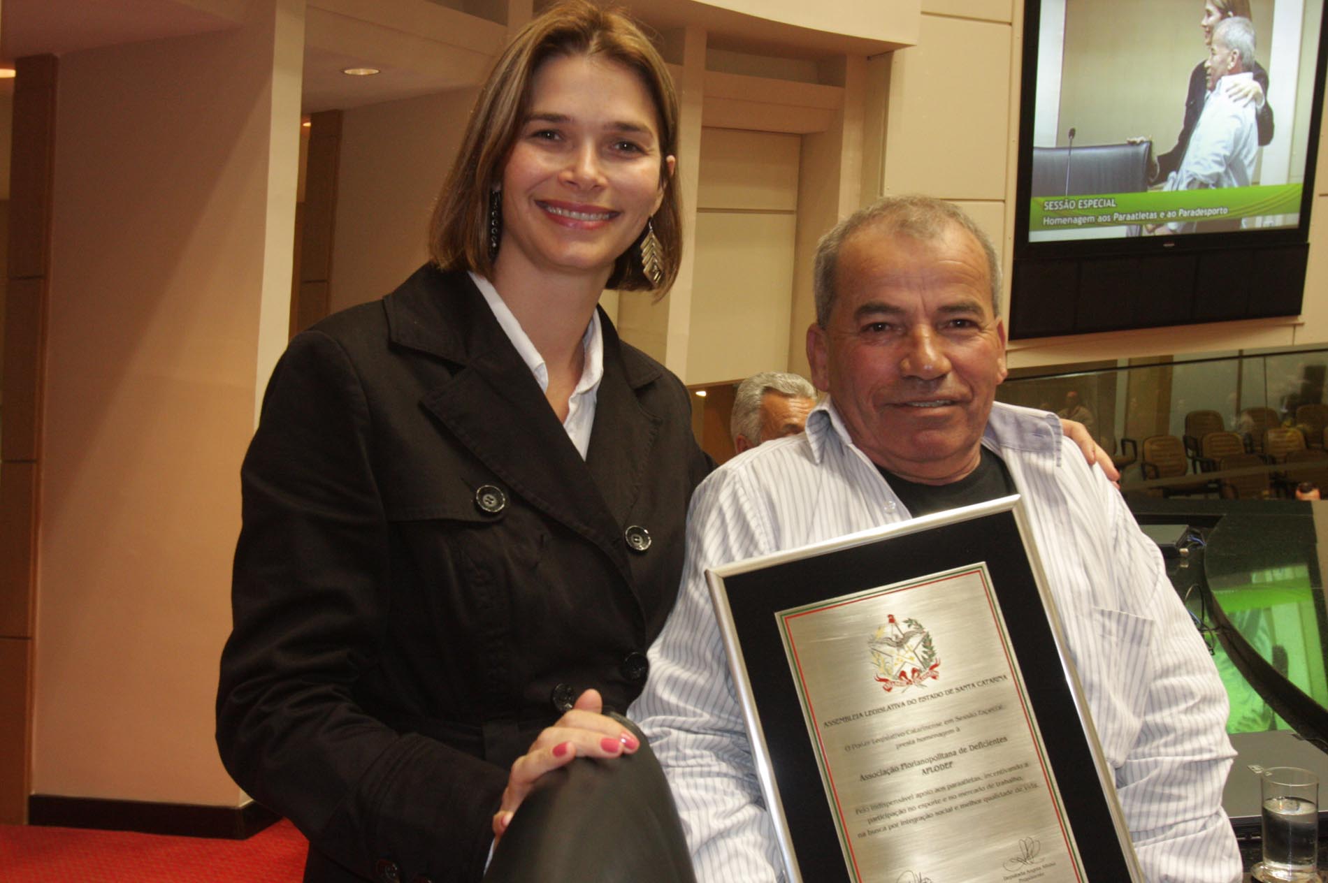 Sessão Especial em homenagem aos Para-atletas e ao Paradesporto no Plenário Deputado Osni Régis.