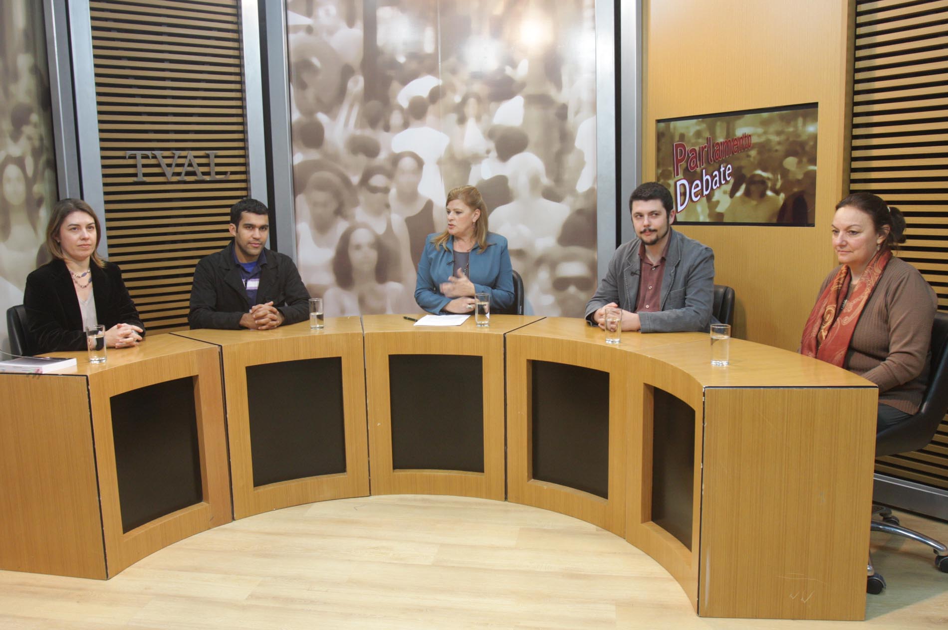 Parlamento em dabate.