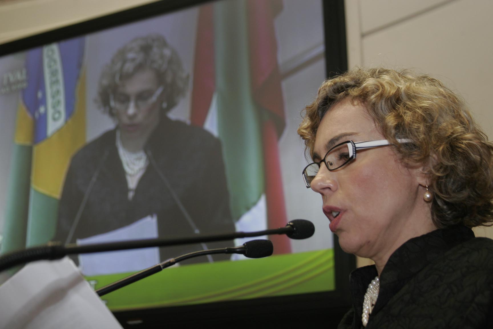 Deputada Ana Paula Lima (PT)