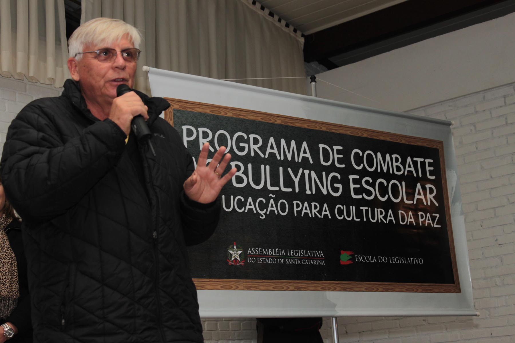 Prefeito Magno Bollmann -Enfrentamento ao Bullying