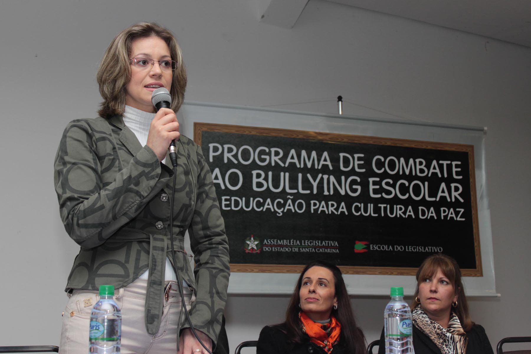 Neuza Meneguini – Enfrentamento ao Bullying