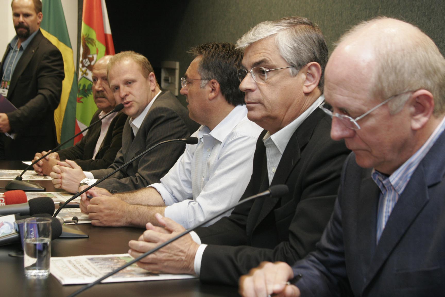 Coletiva de Imprensa com o candidato eleito para o governo do Estado