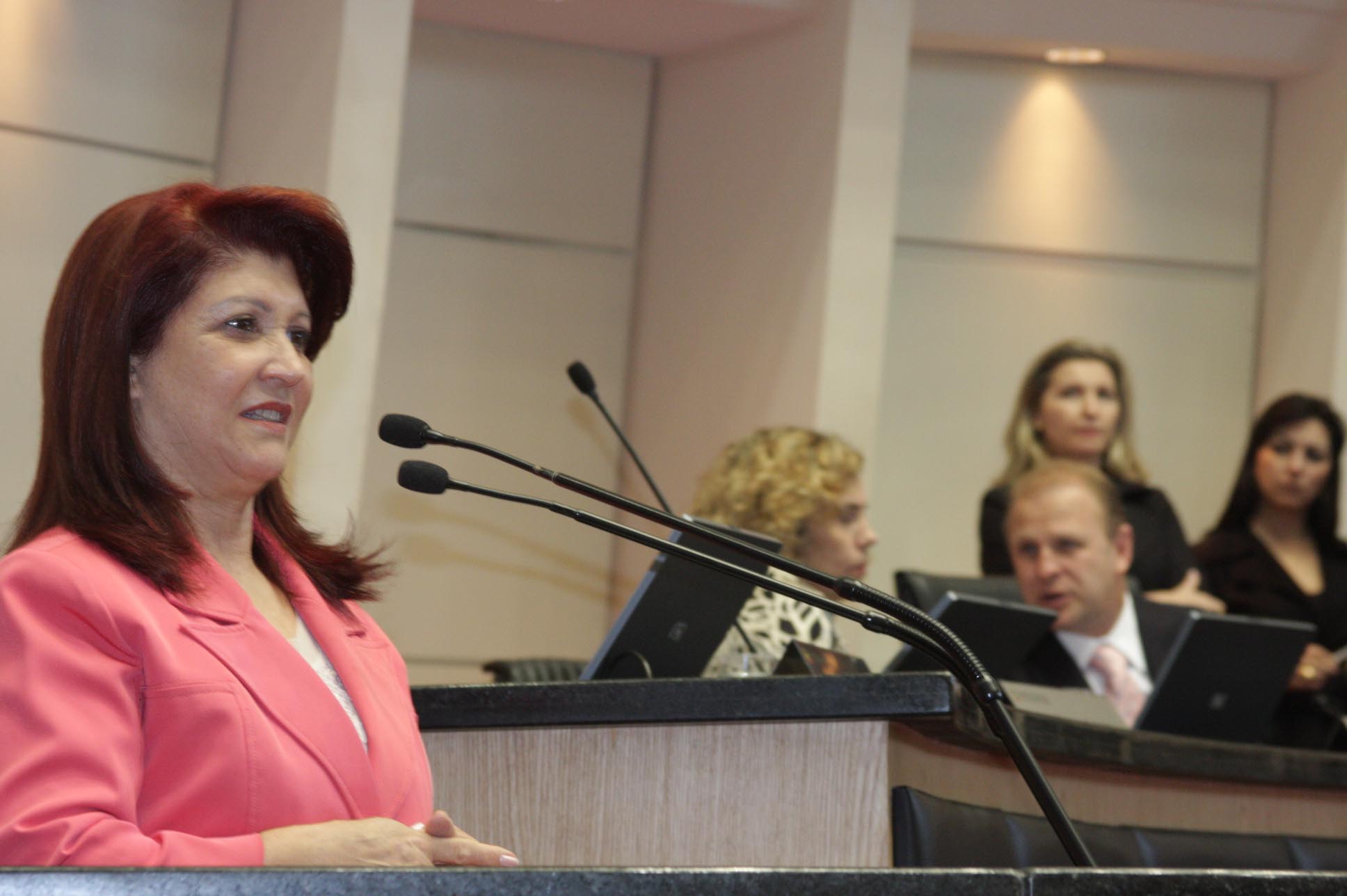 Deputada Professora Odete de Jesus (PRB)