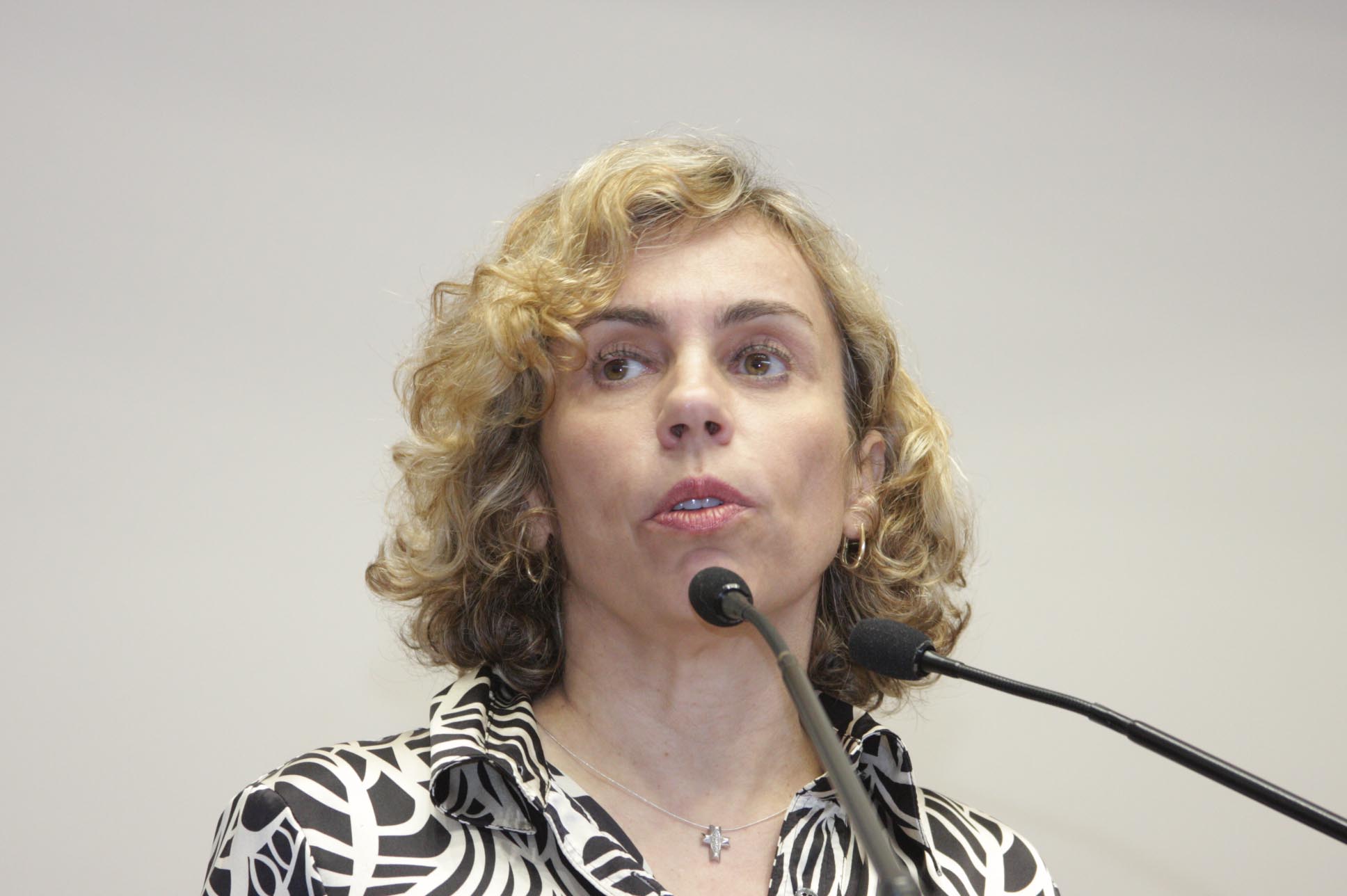 Deputada Ana Paula Lima (PT)