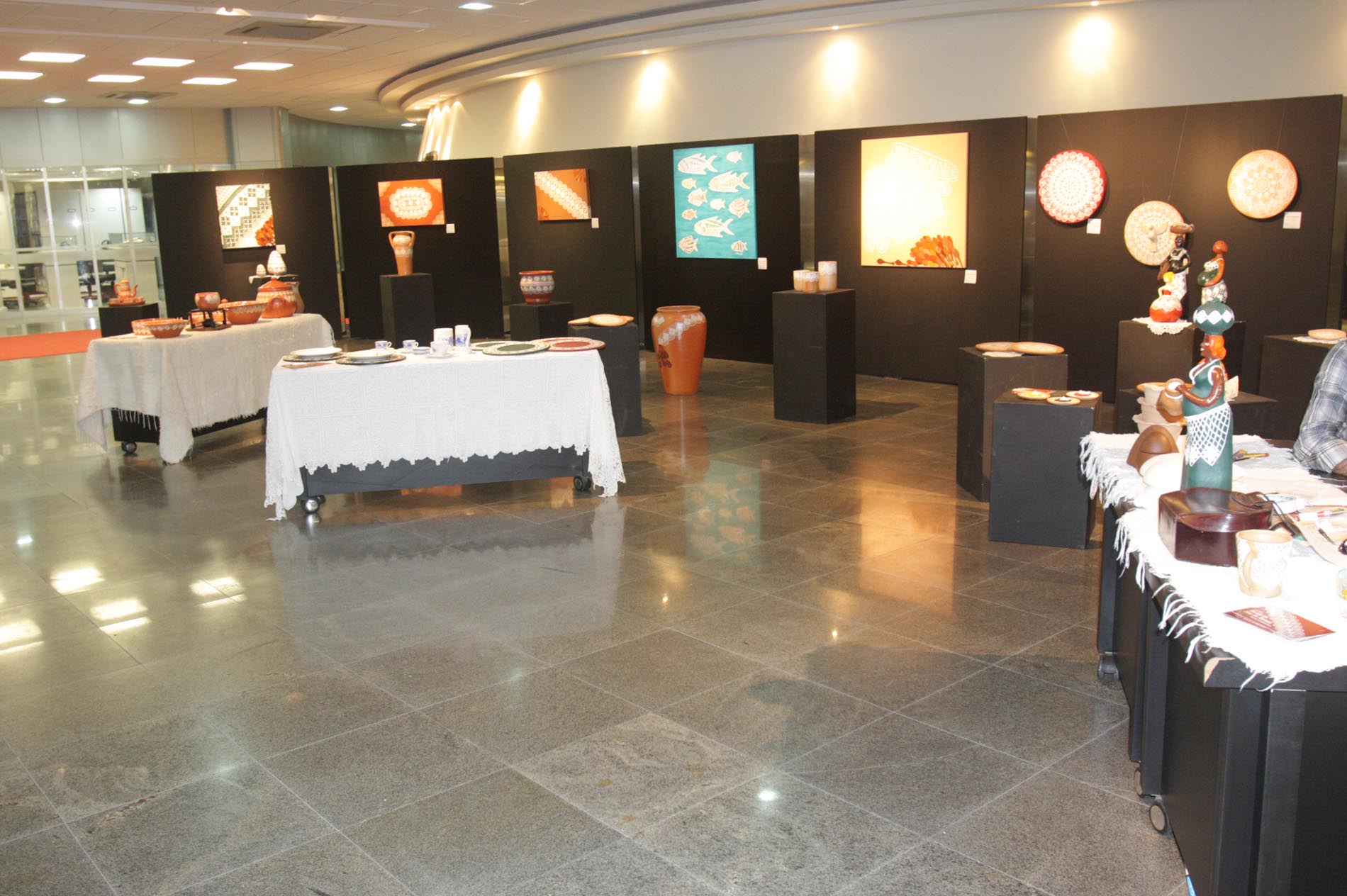 Galeria de Arte Ernesto Meyer Filho 
- Exposição da Artista India Brazil - Acontece nos dias 13 a 22 de outubro/2010