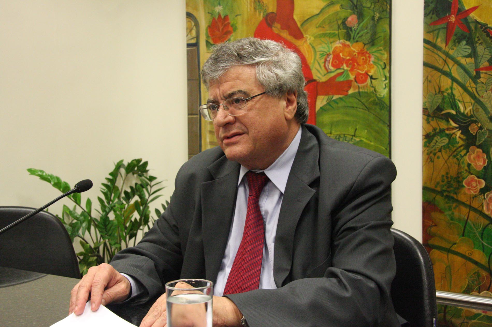 Escola do Legislativo será denominada “Deputado Lício Mauro da Silveira”