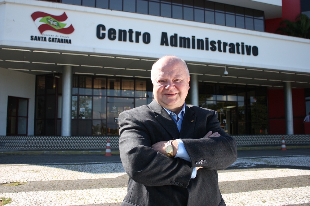 Deputado Renato Hinnig se manifesta contra o retorno da CPMF