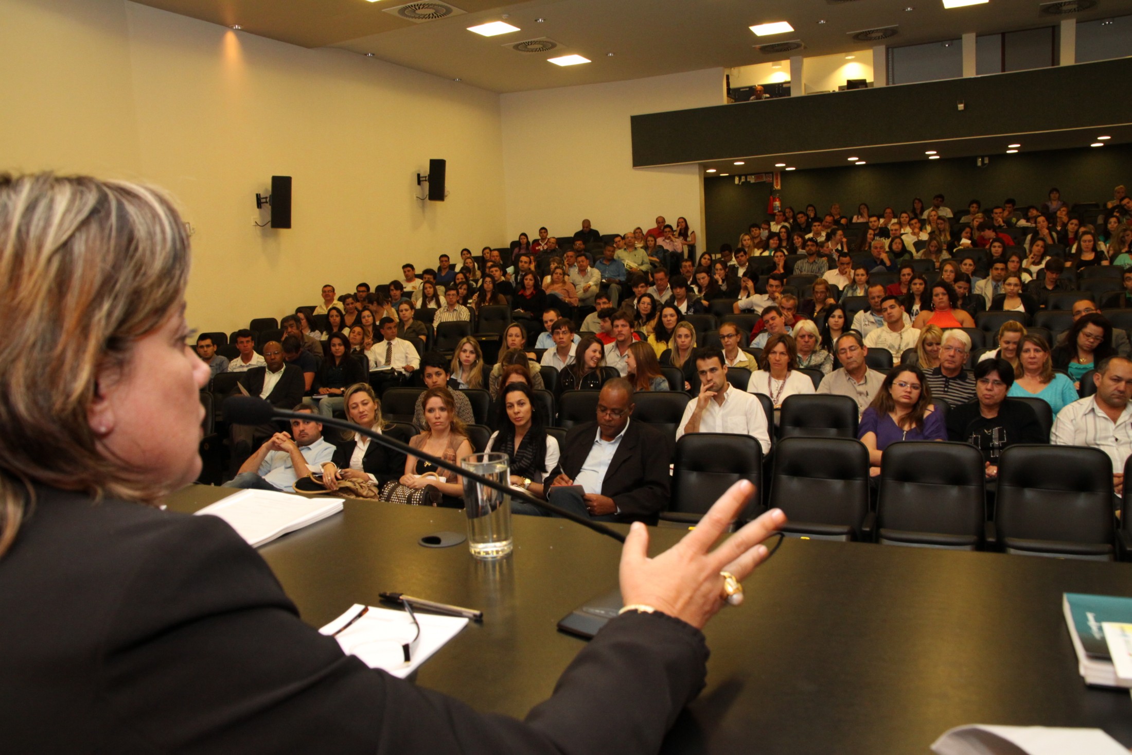 Palestra sobre igualdade e direitos das minorias marca o encerramento da Semana de Educação para a C