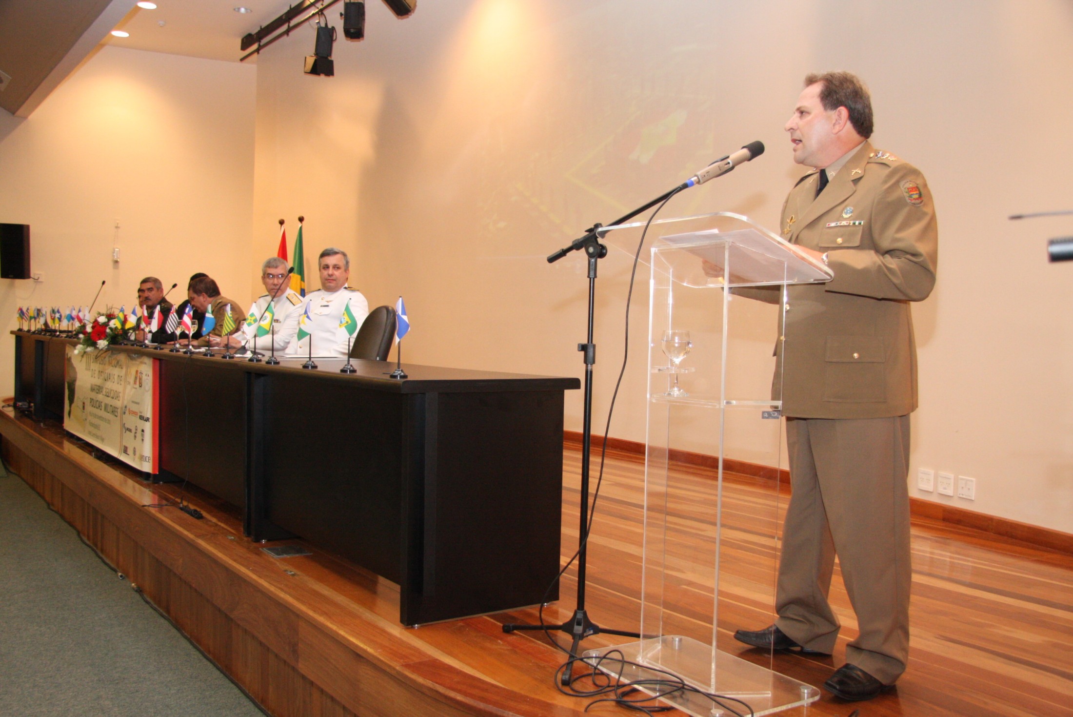 Aberto III Simpósio Nacional de Oficiais de Material Bélico das Polícias Militares