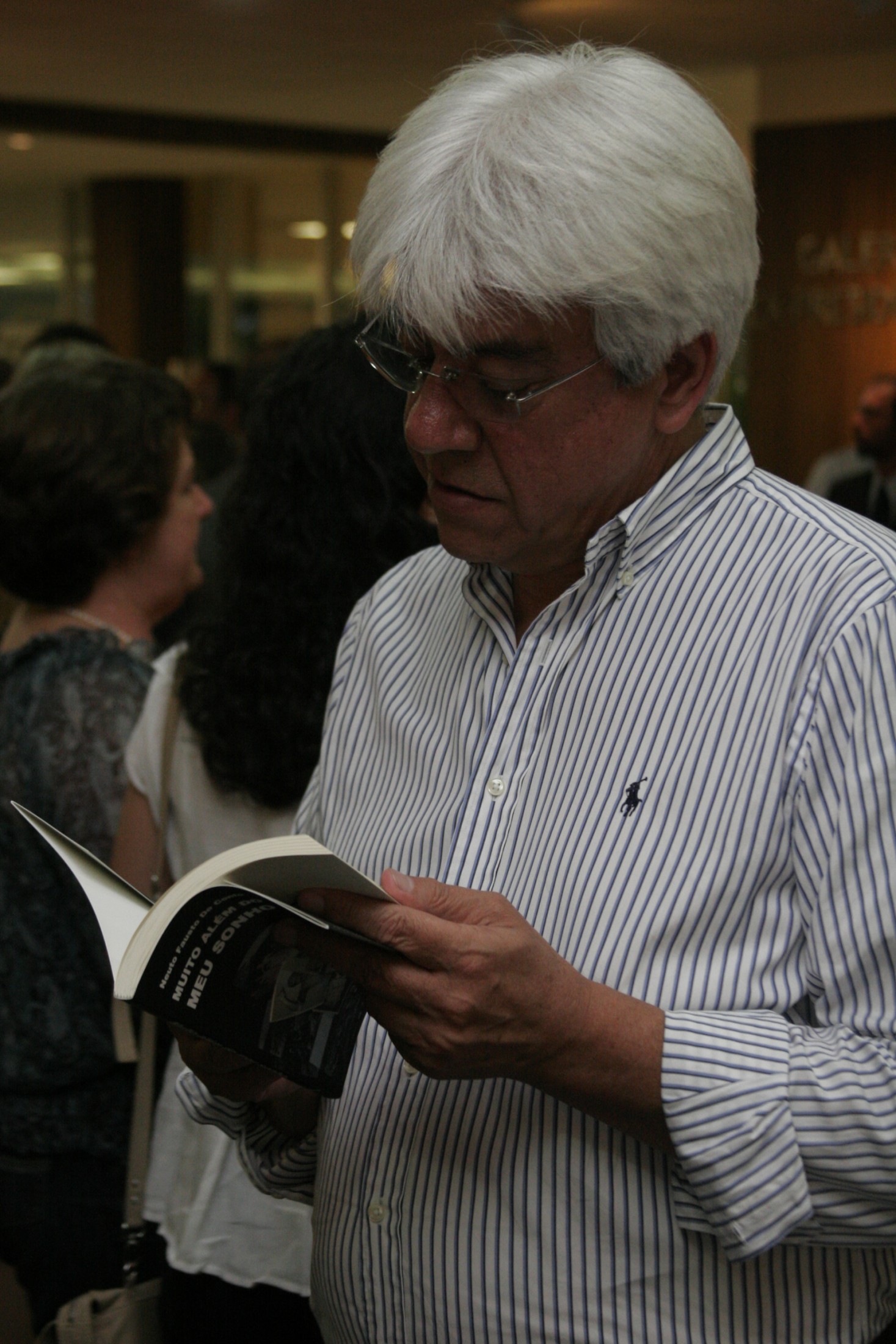 Lançamento do Livro “Muito Além do Meu Sonho” auto