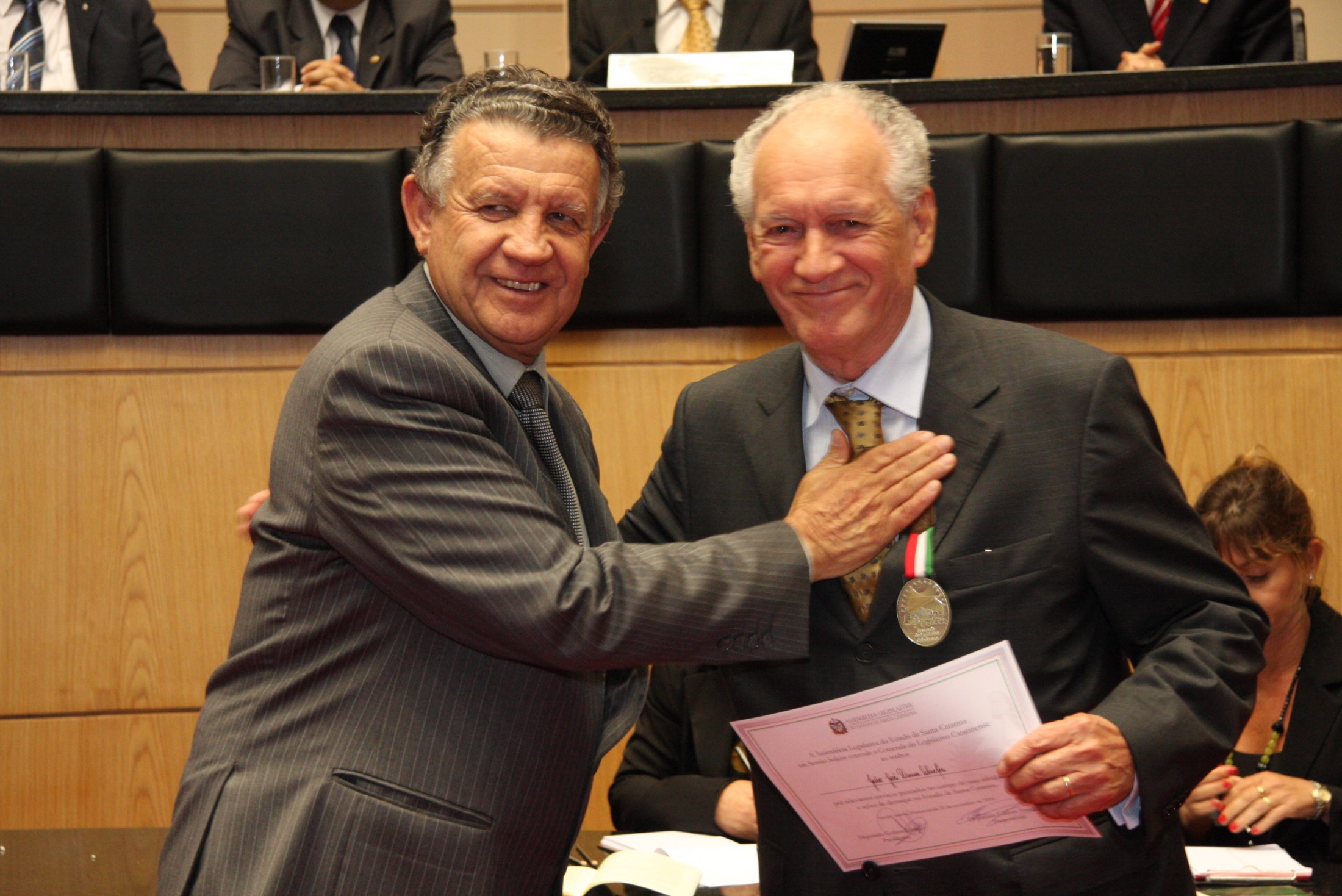 Sessão Solene de Concessão de Medalhas - Edson Andrino e João José Ramos