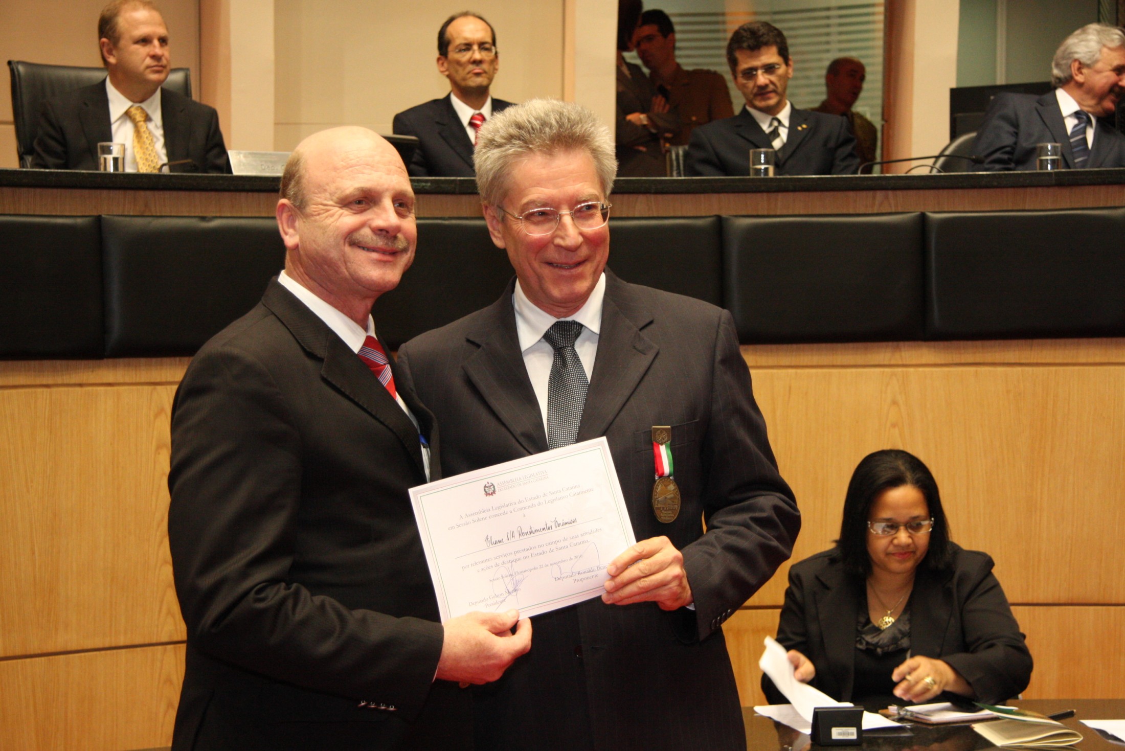 Sessão Solene de Concessão de Medalhas - Deputado Ronaldo Benedet e Odimar Josef Muller - ELIANE