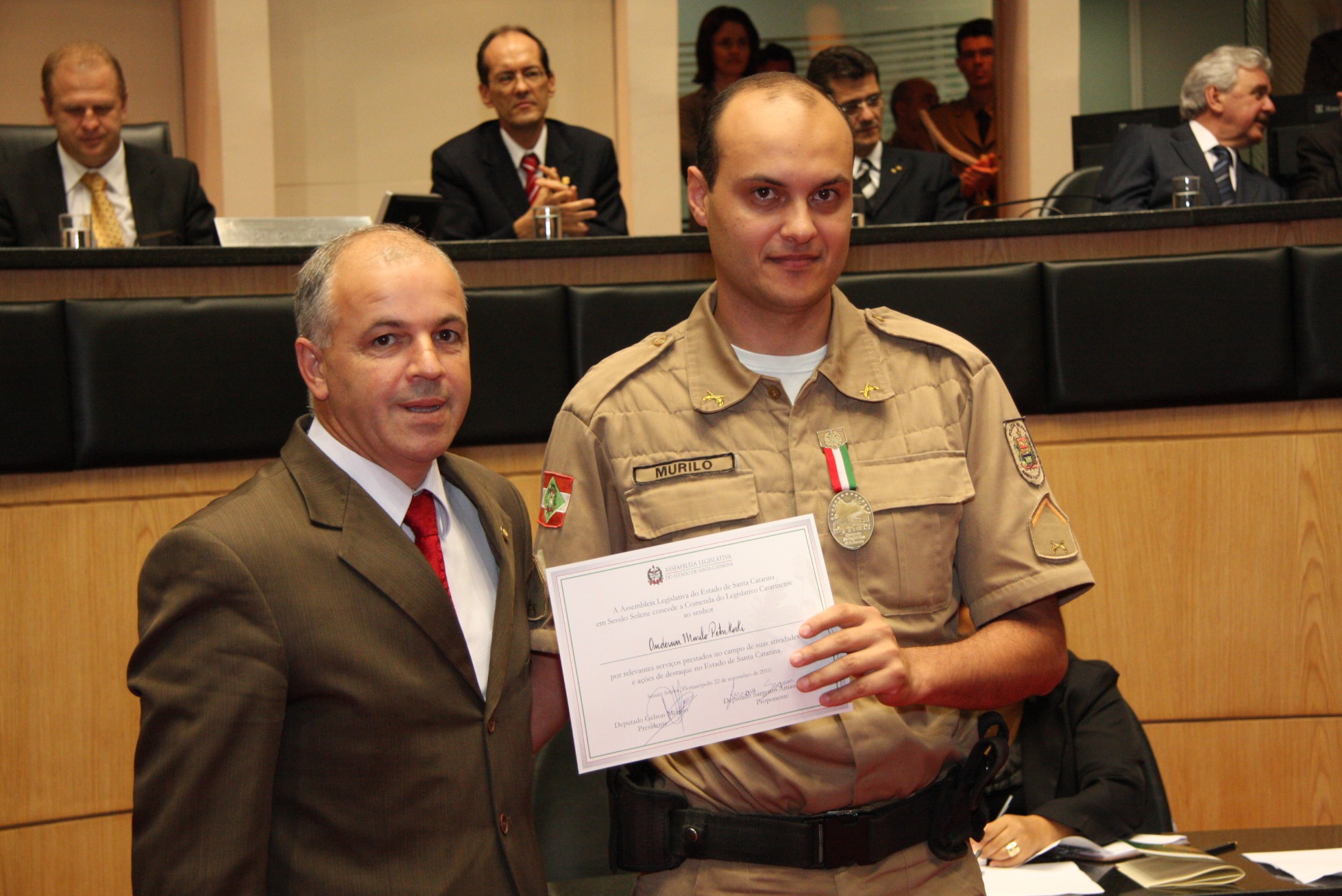 Sessão Solene de Concessão de Medalhas - Sargento Amauri Soares e Anderson Murilo Petrikoski